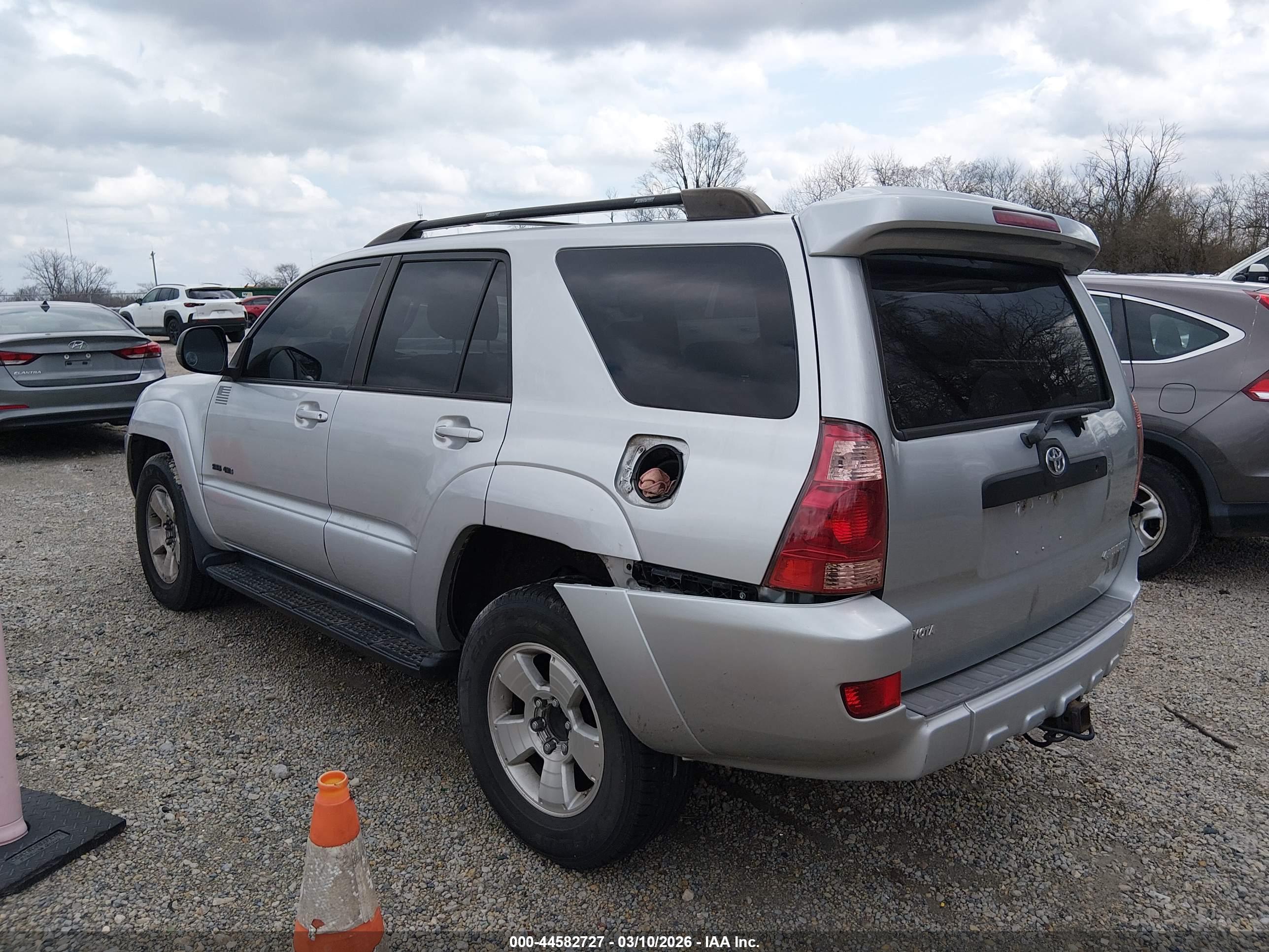 TOYOTA 4RUNNER image 3