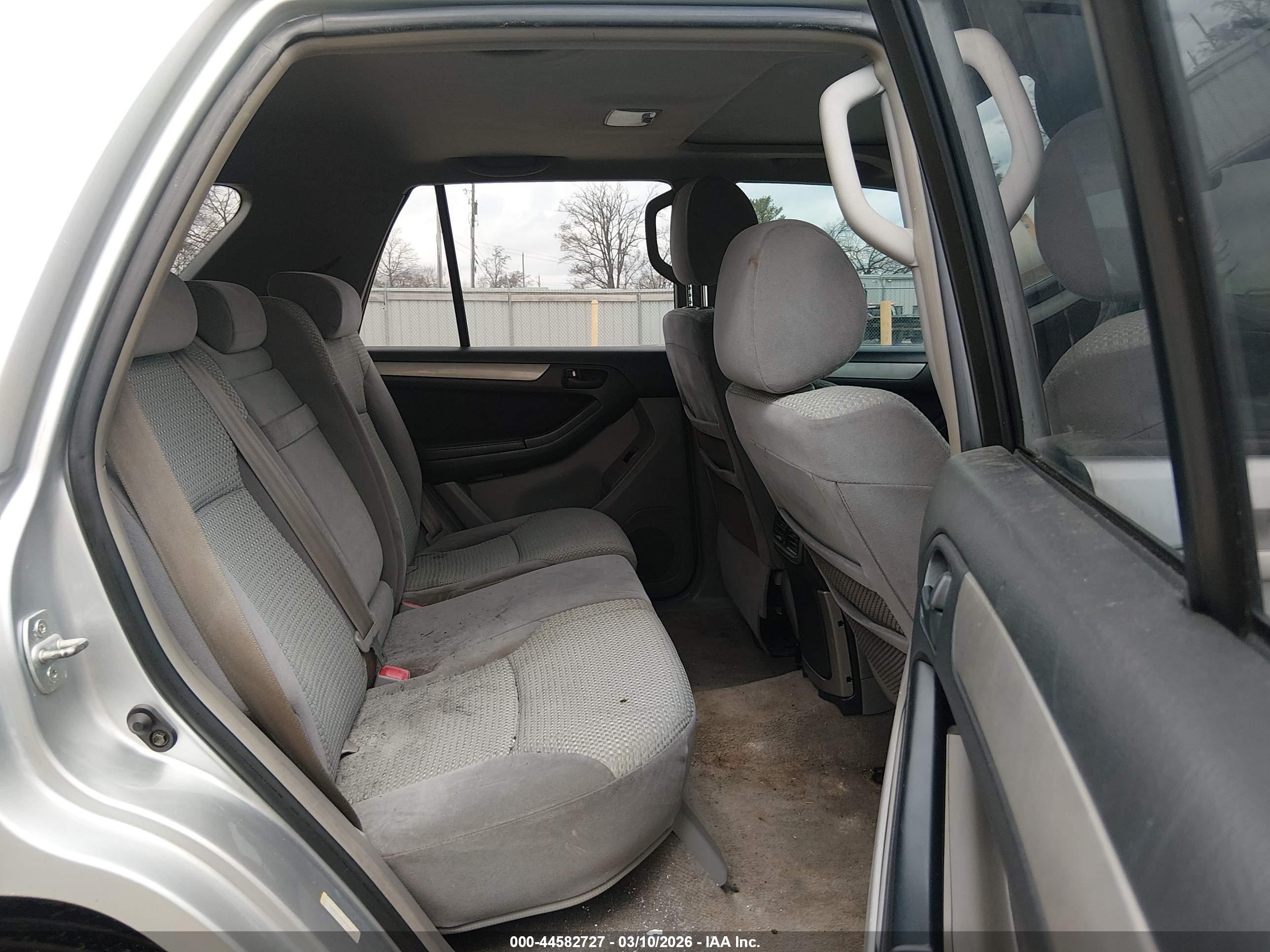 TOYOTA 4RUNNER image 8
