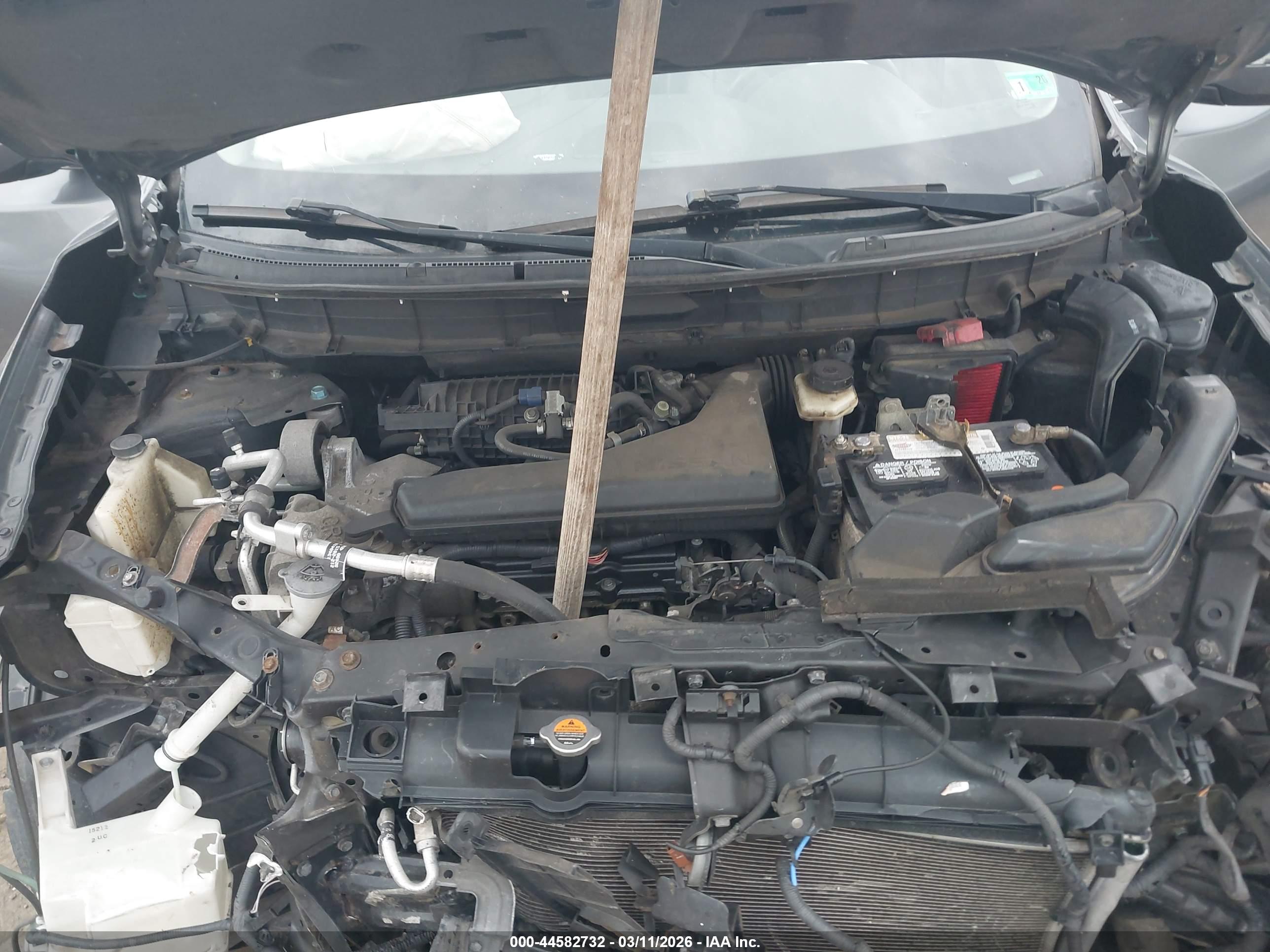 NISSAN ROGUE image 10
