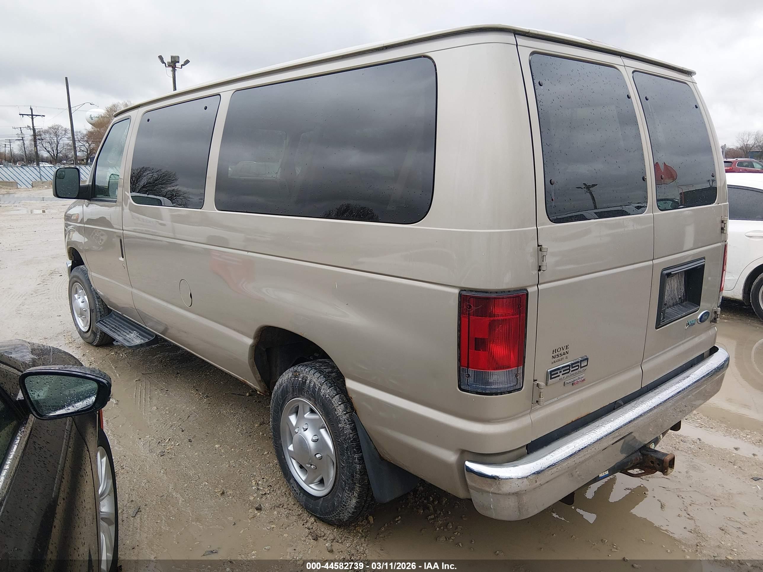 FORD E-350 image 3