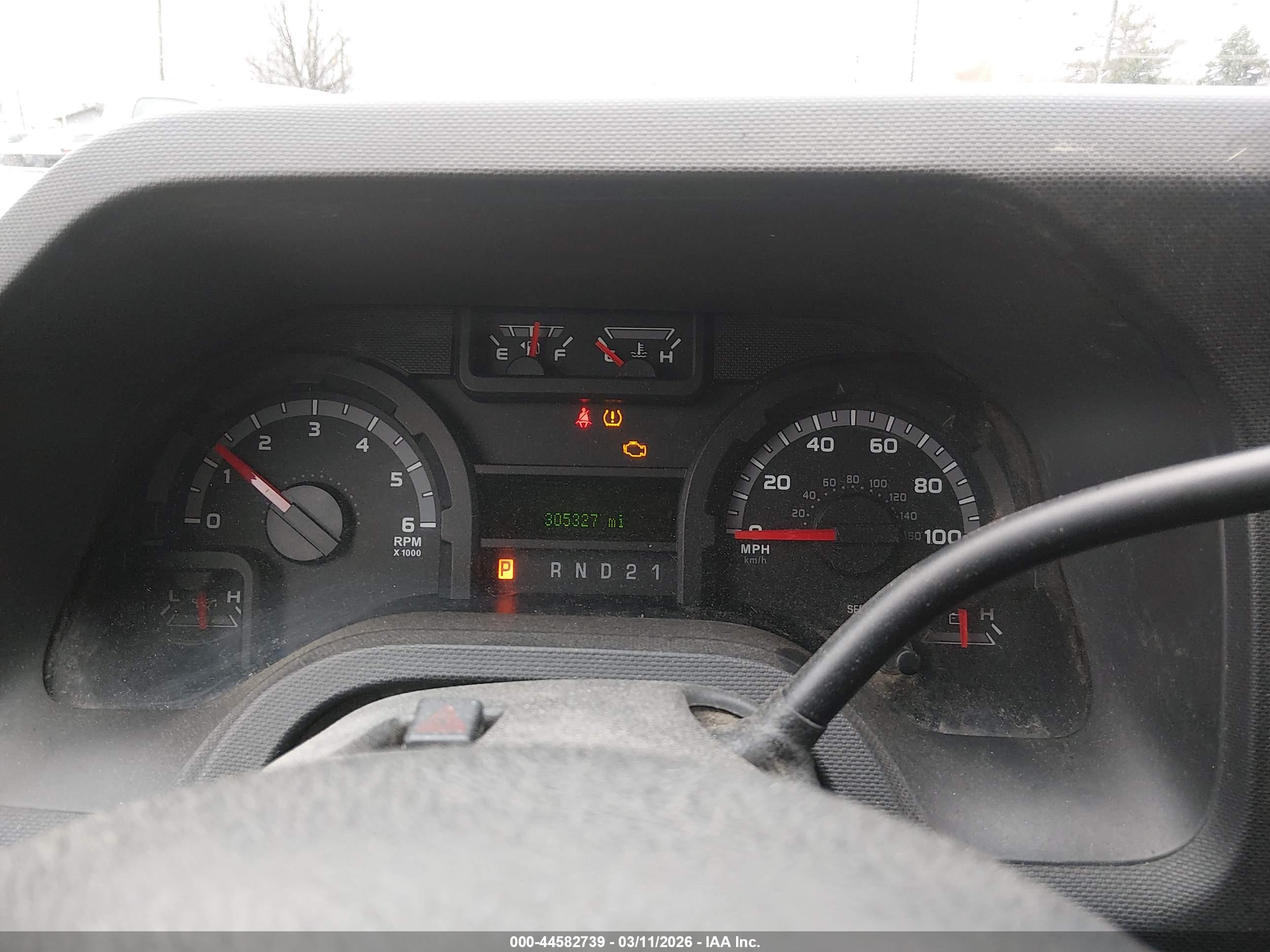 FORD E-350 image 7