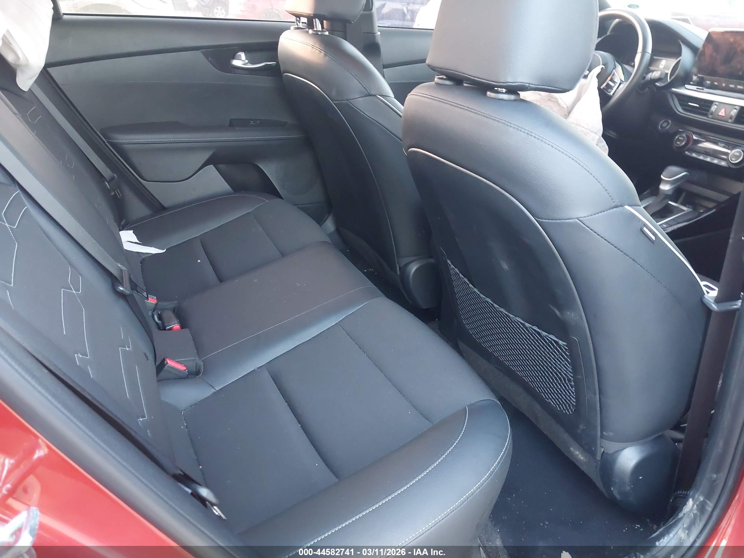 KIA FORTE image 8