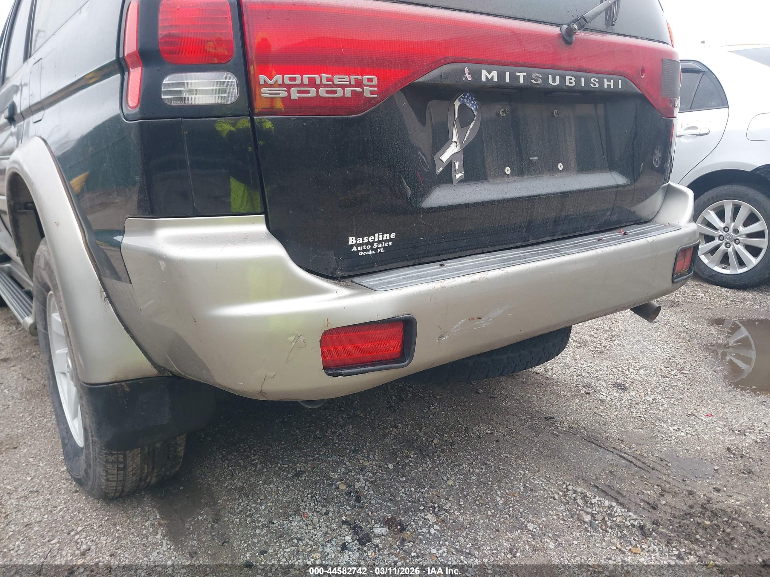 MITSUBISHI MONTERO image 6