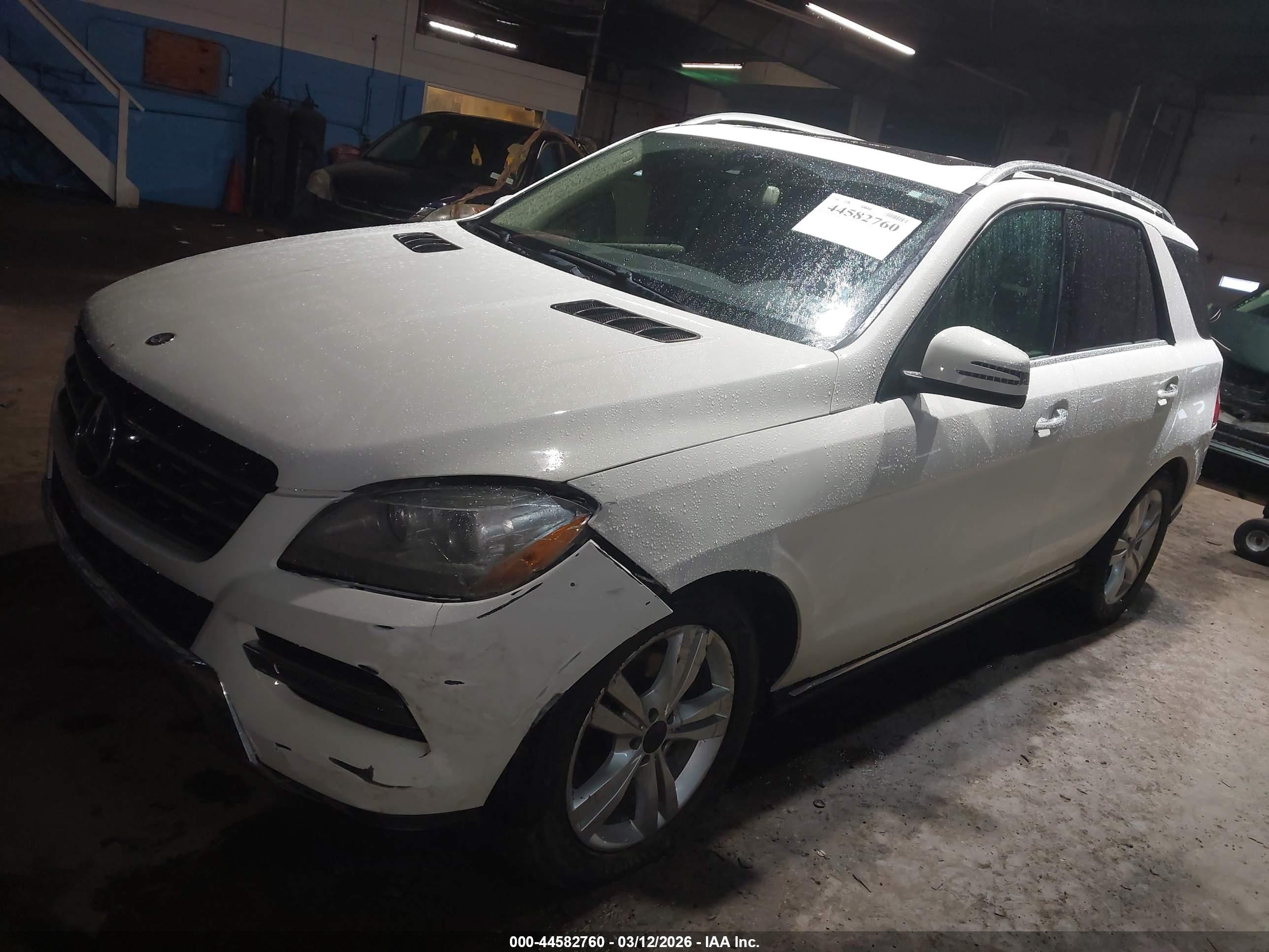MERCEDES-BENZ ML image 2