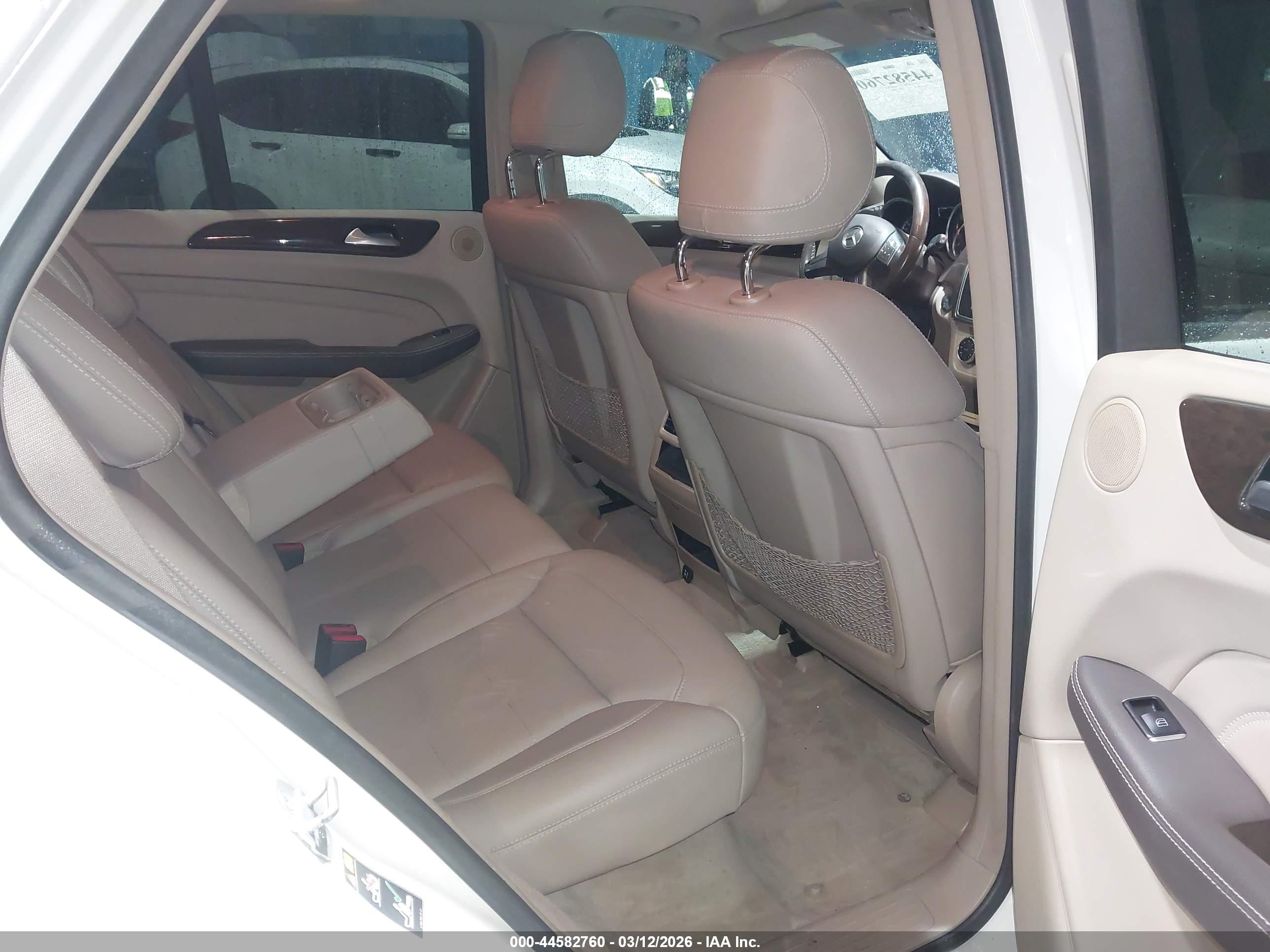 MERCEDES-BENZ ML image 8