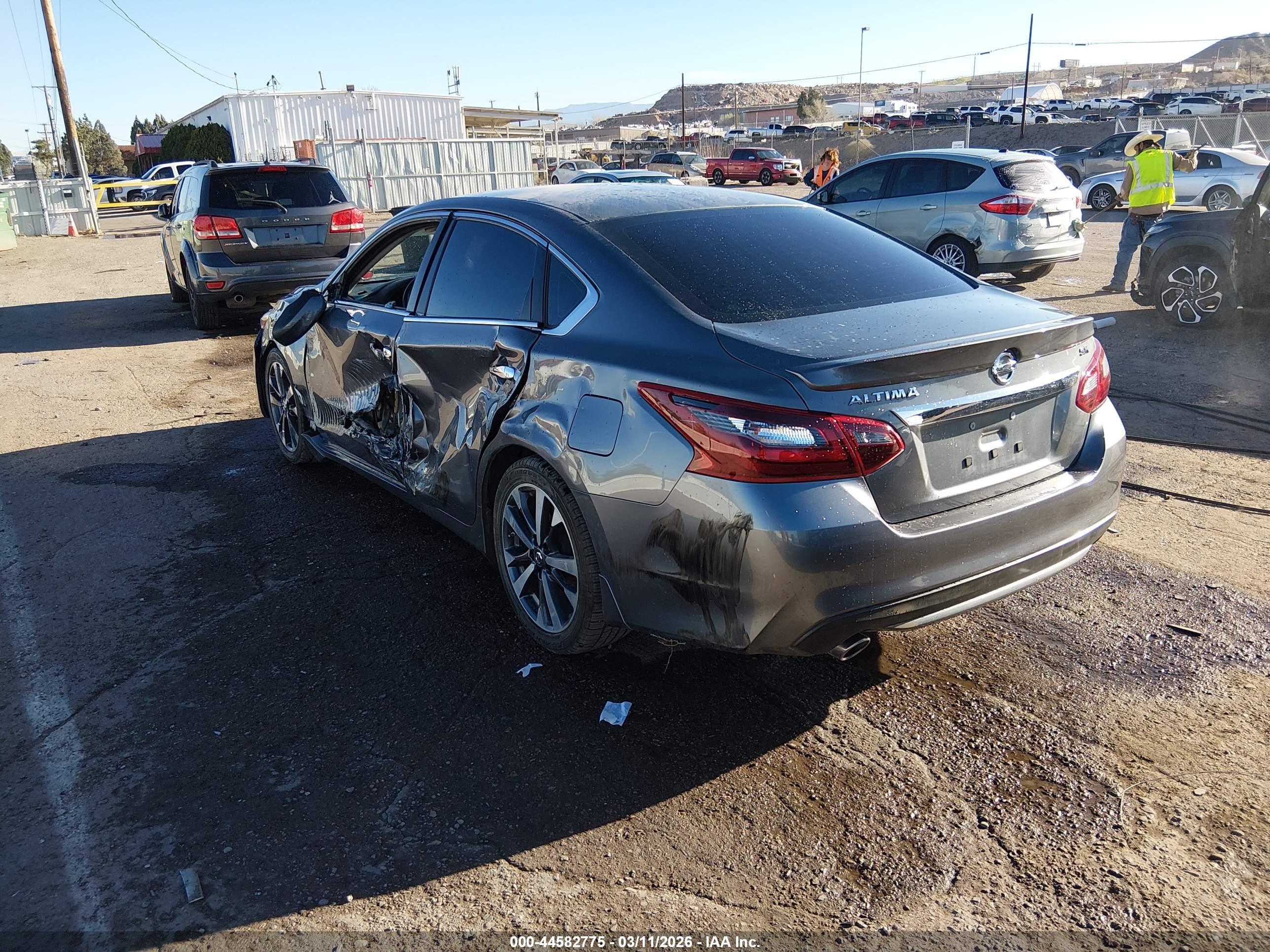 NISSAN ALTIMA image 3