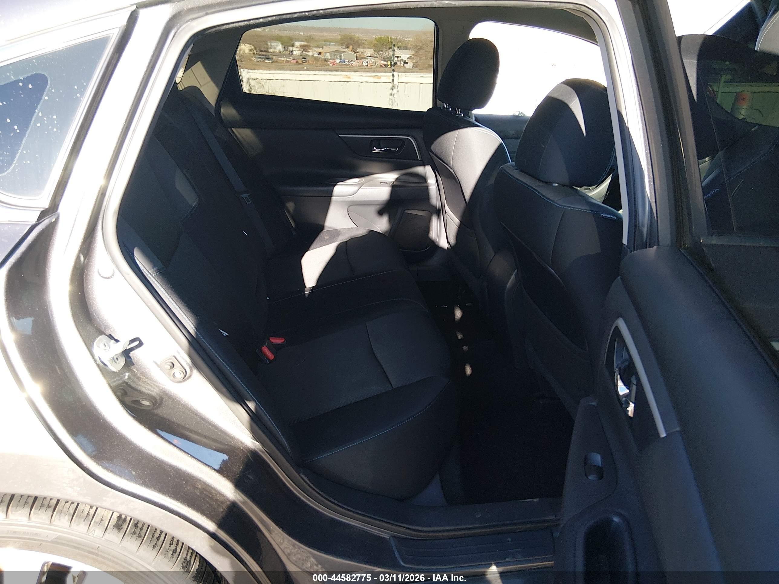 NISSAN ALTIMA image 8