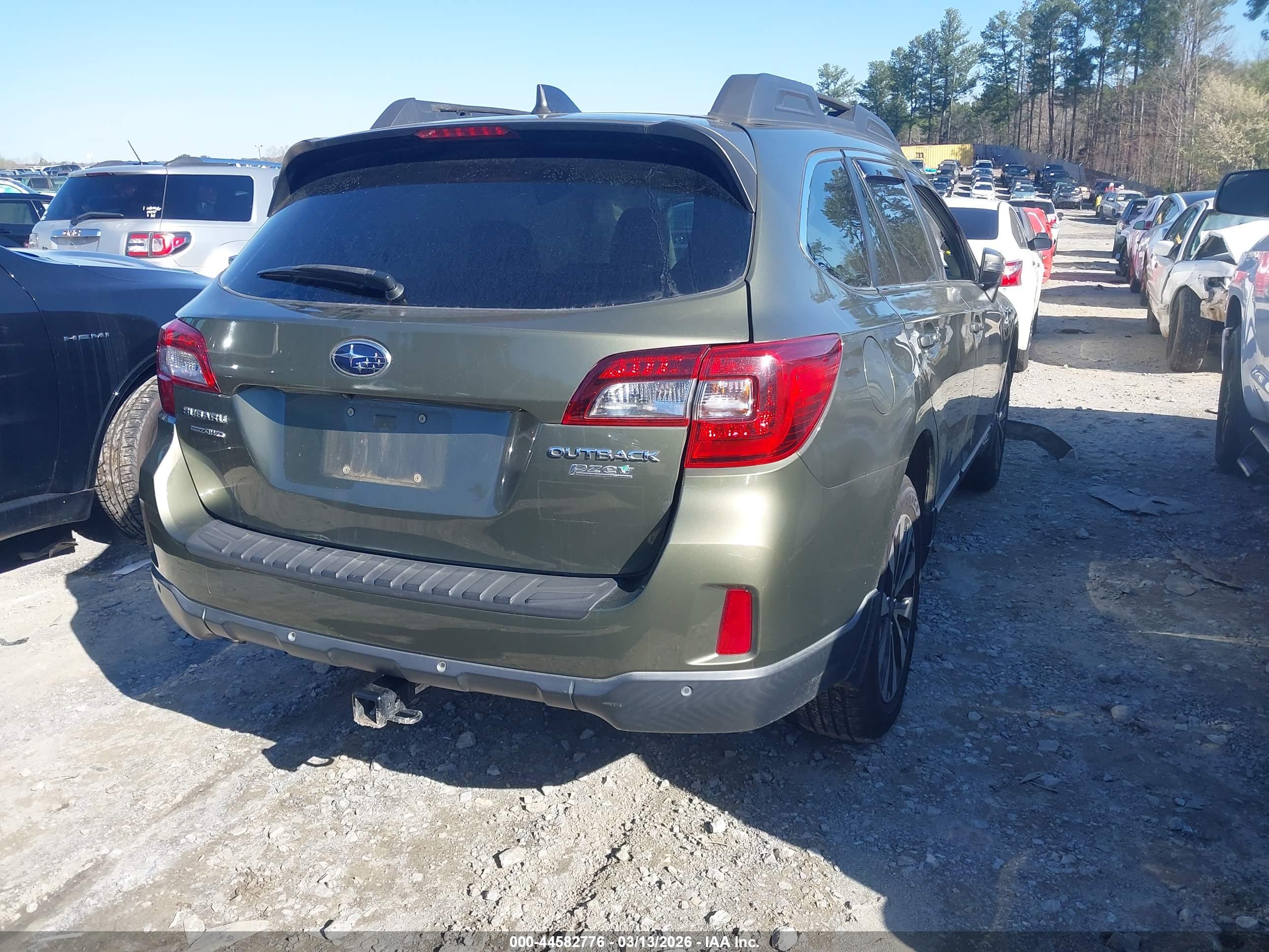 SUBARU OUTBACK image 4