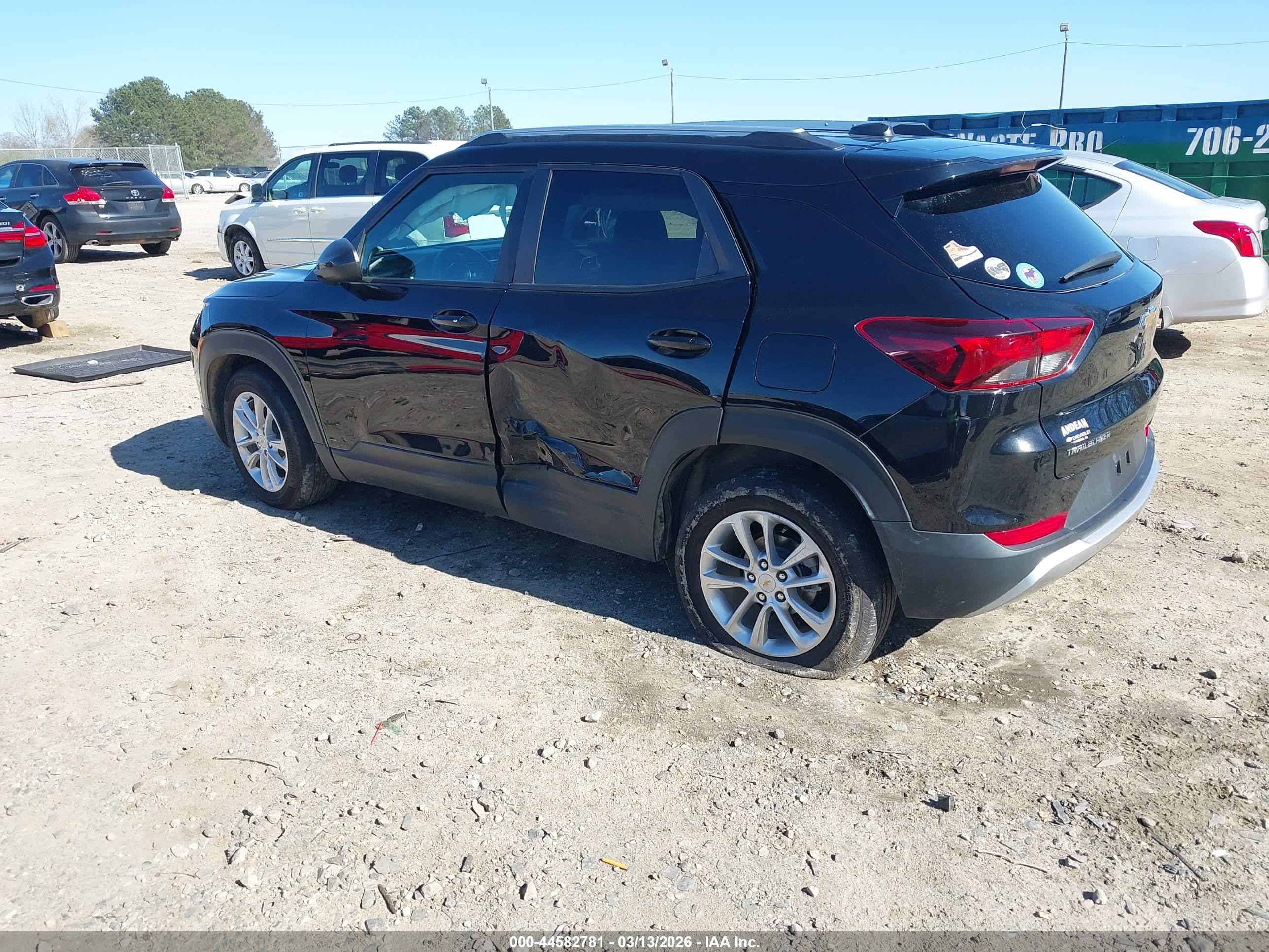 CHEVROLET TRAILBLAZER image 3