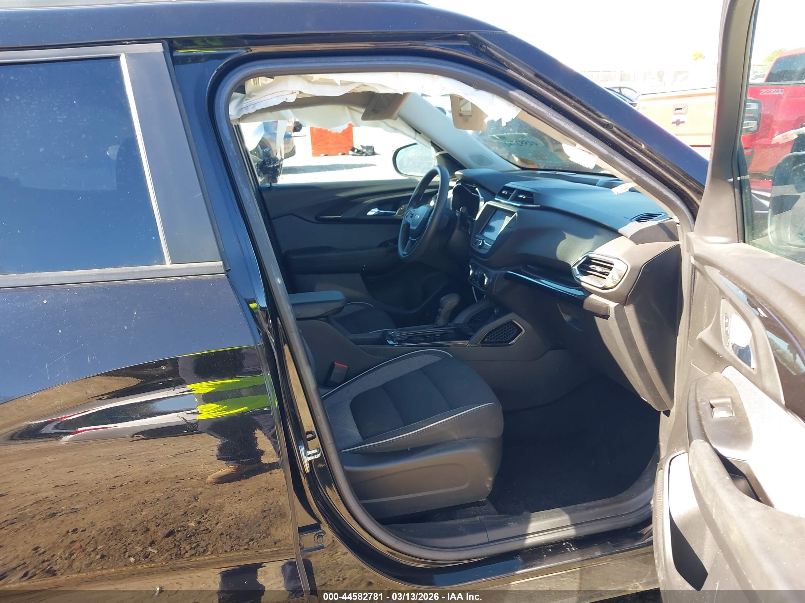 CHEVROLET TRAILBLAZER image 5