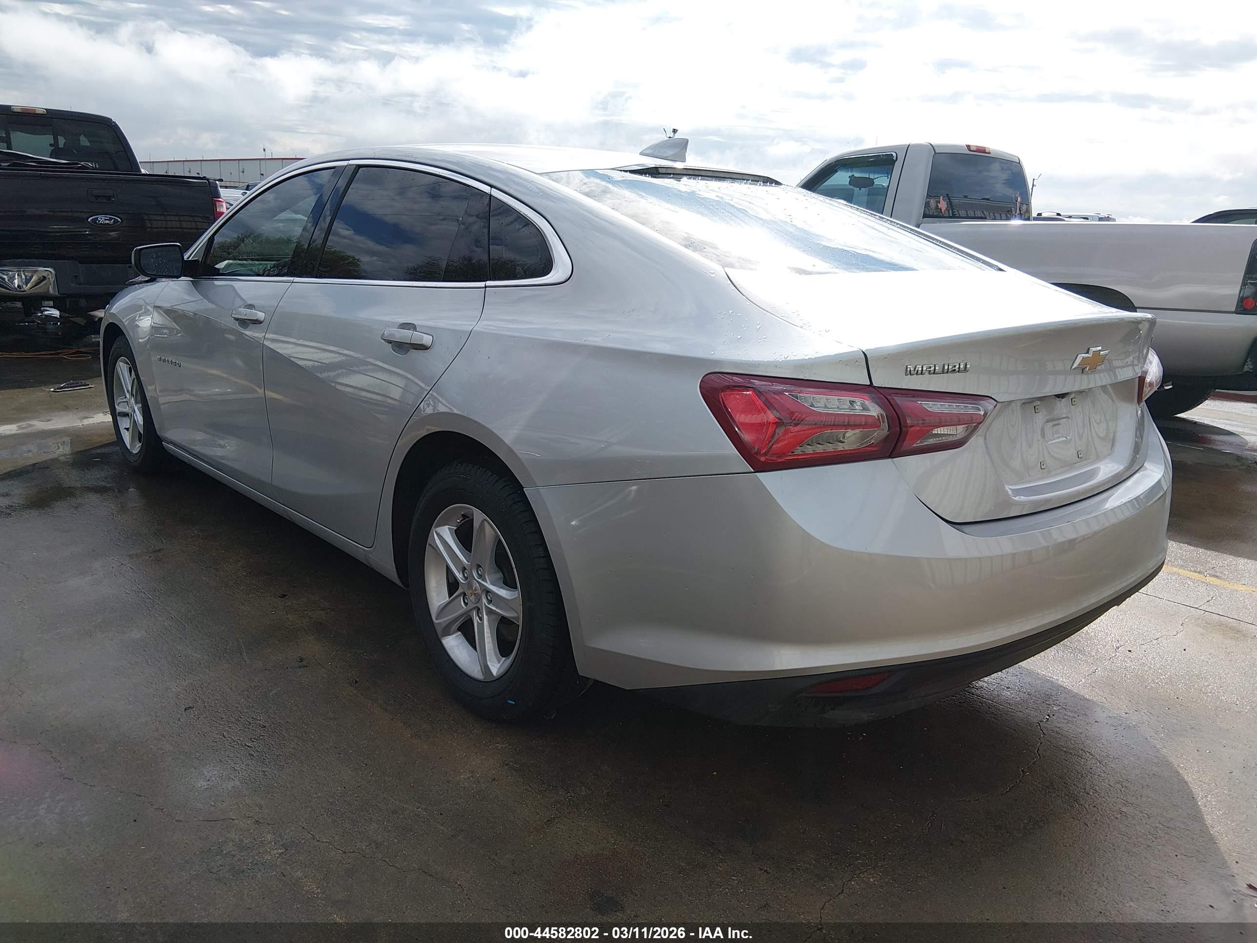 CHEVROLET MALIBU image 3