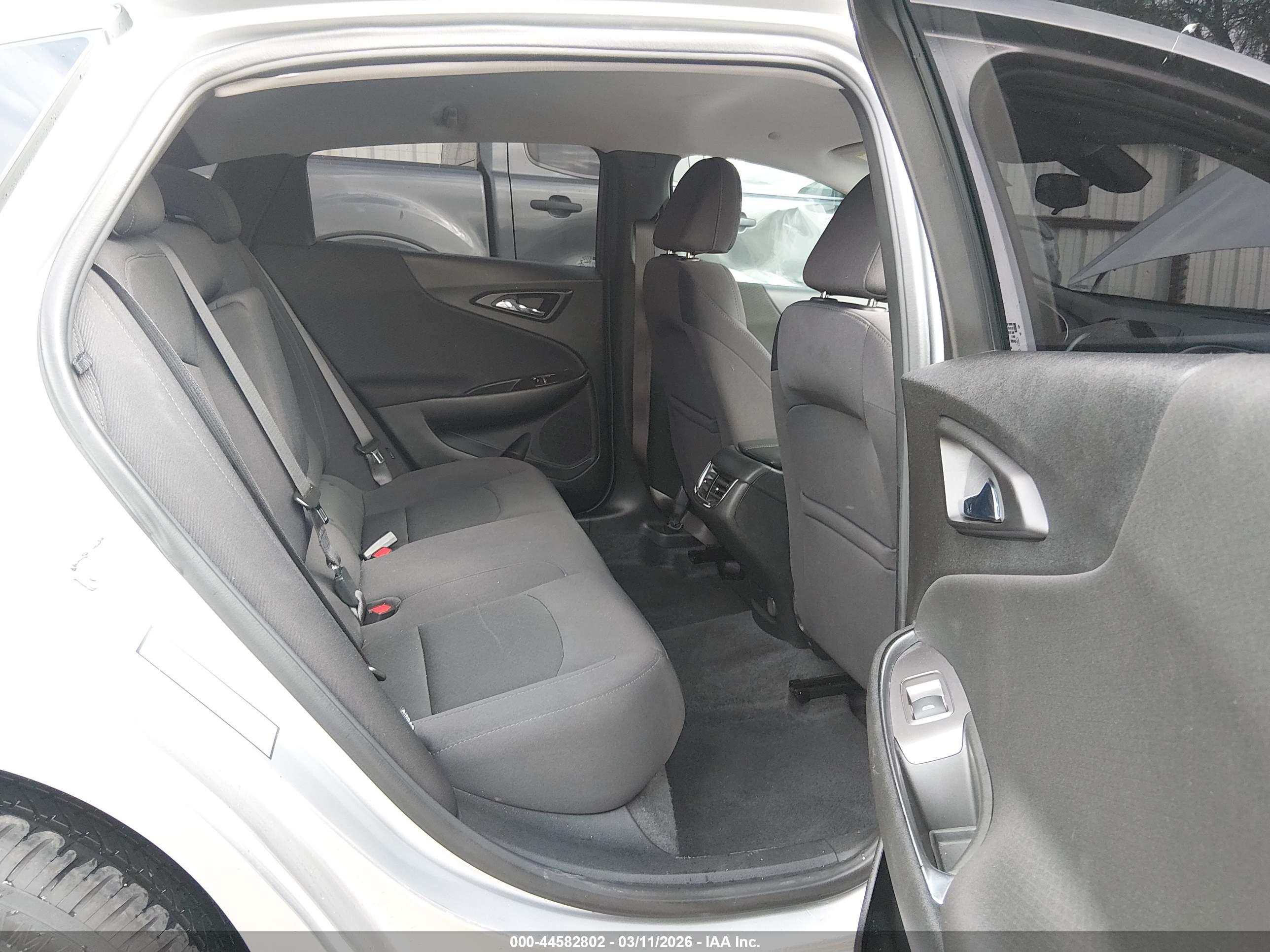 CHEVROLET MALIBU image 8