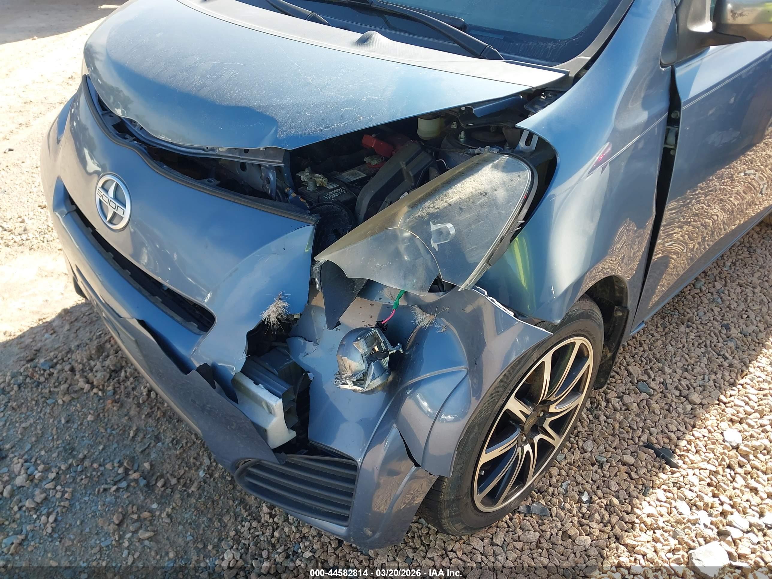 SCION IQ image 6
