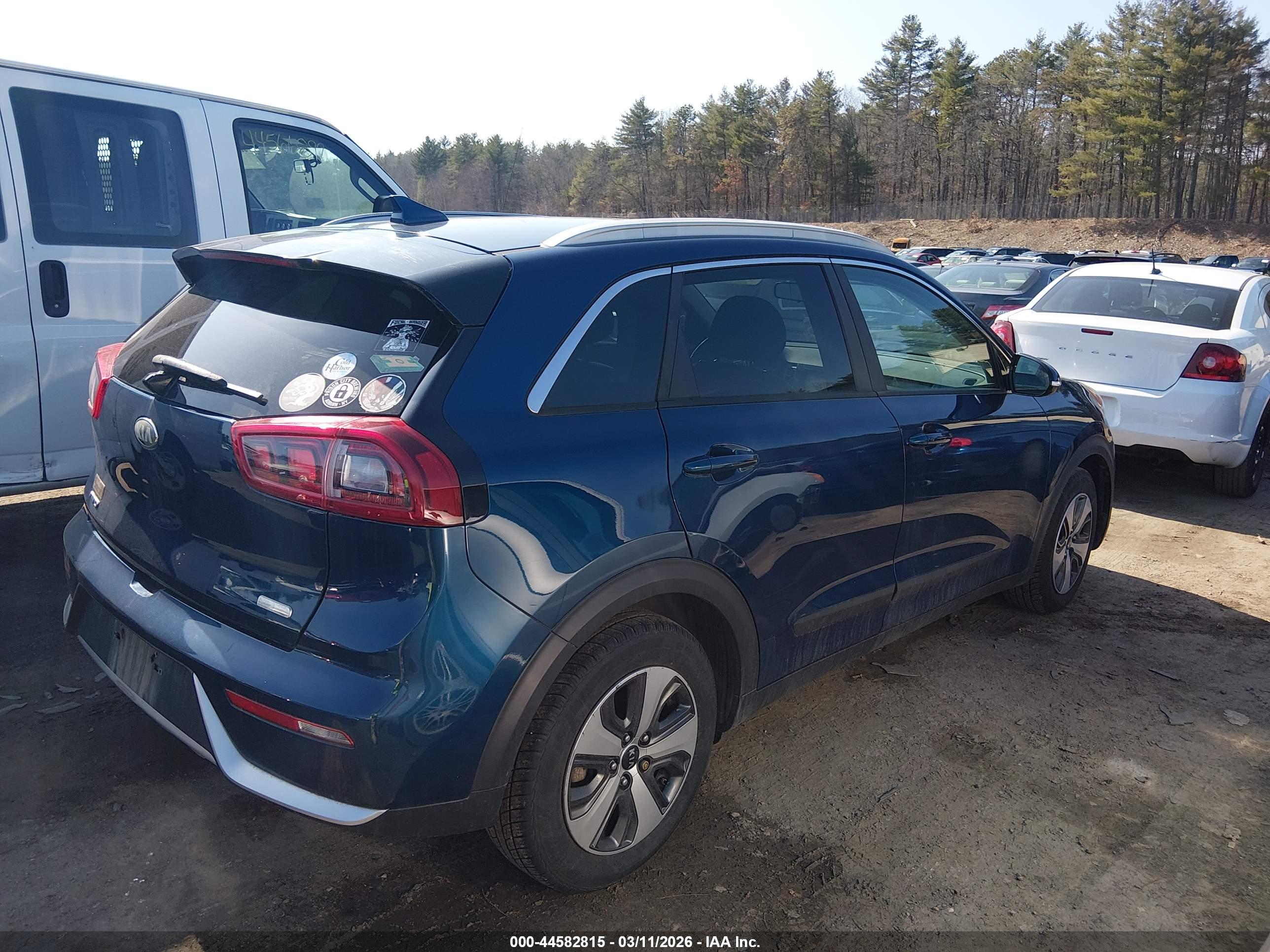 KIA NIRO image 6