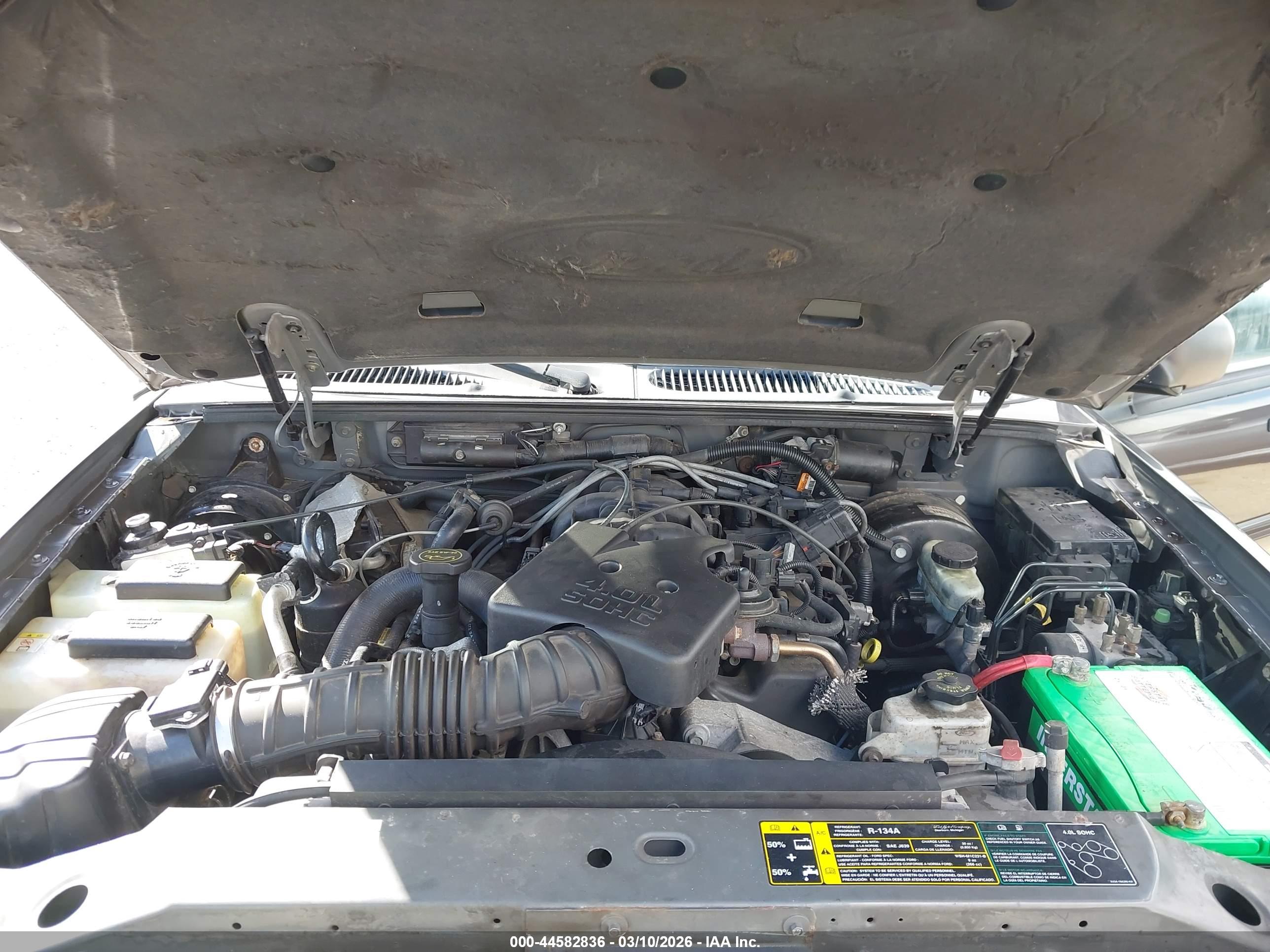 FORD EXPLORER image 10