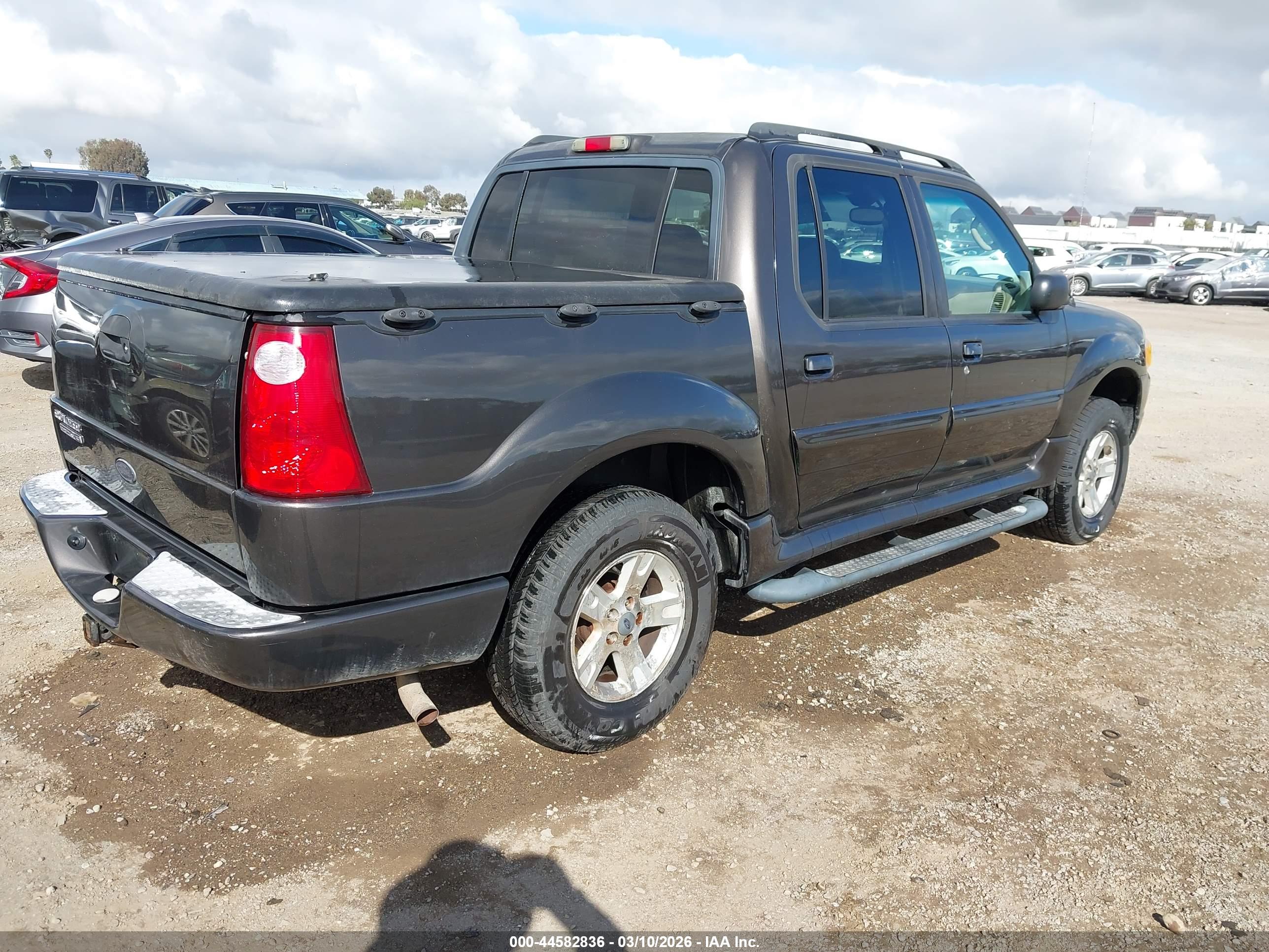FORD EXPLORER image 4