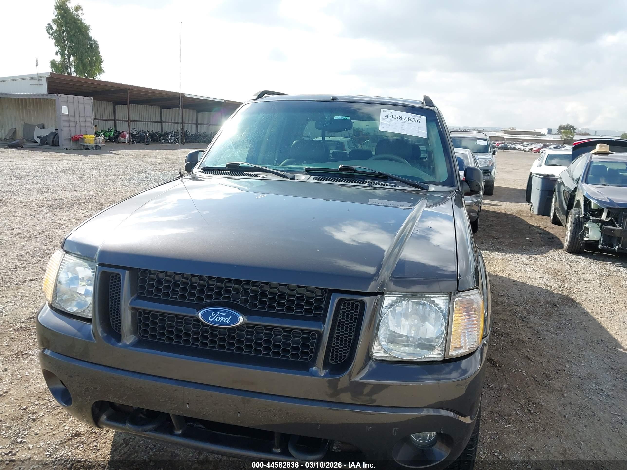 FORD EXPLORER image 6