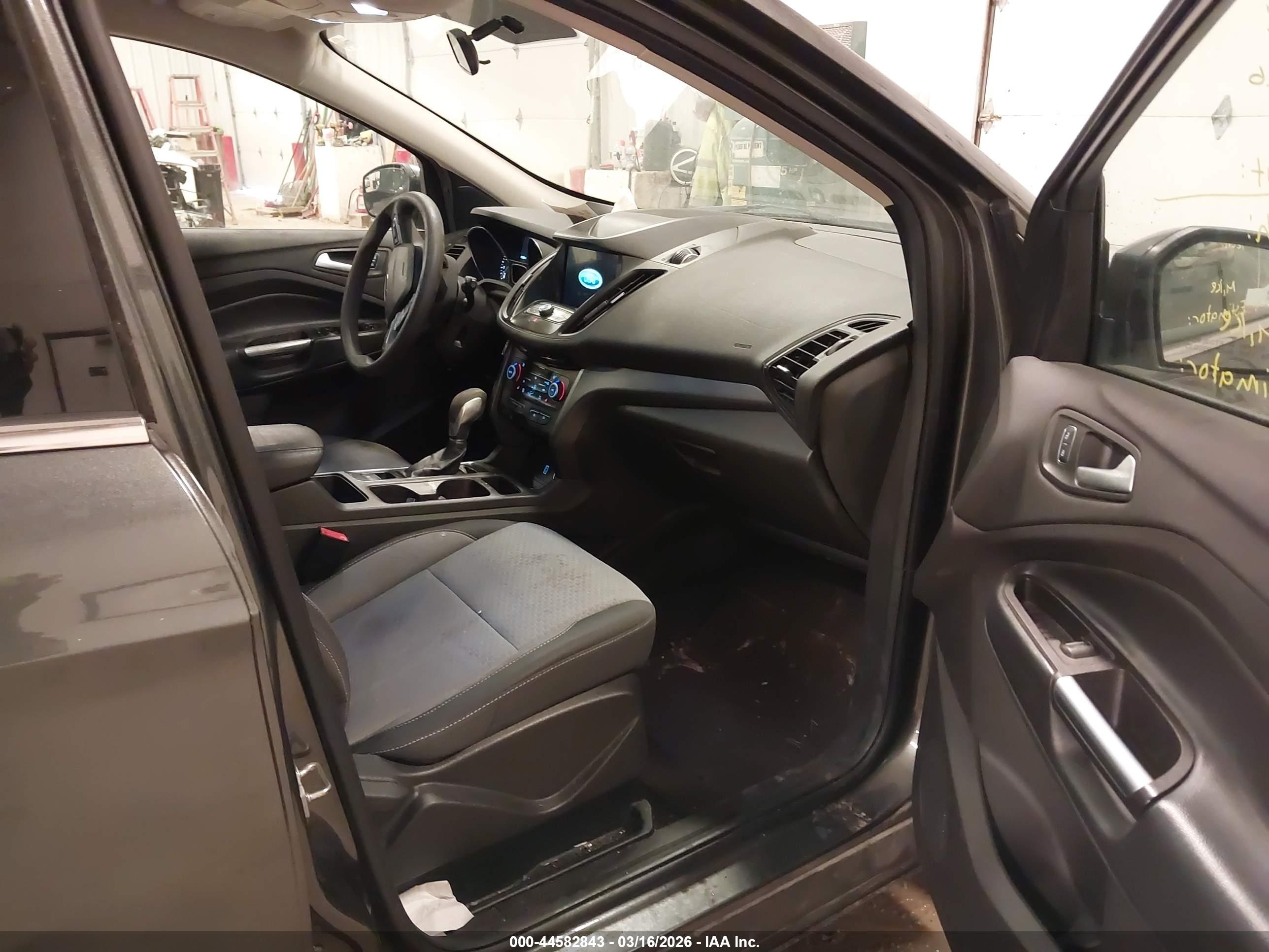 FORD ESCAPE image 5
