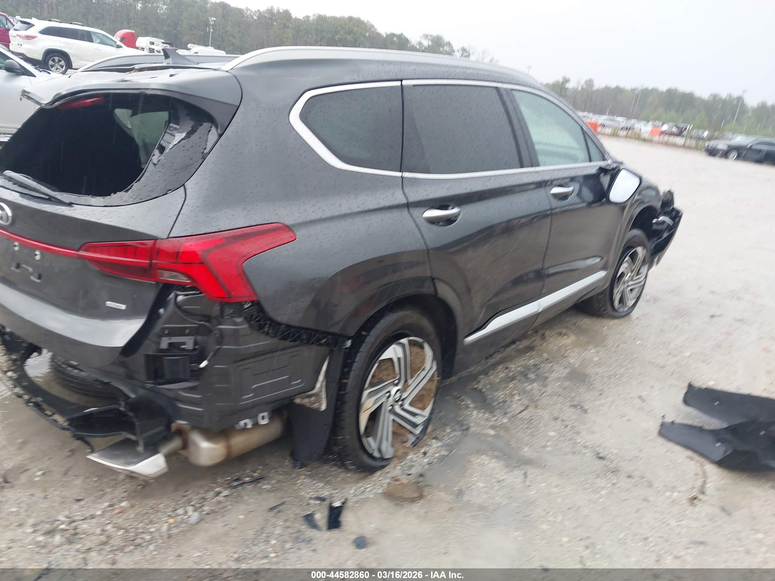 HYUNDAI SANTA image 4