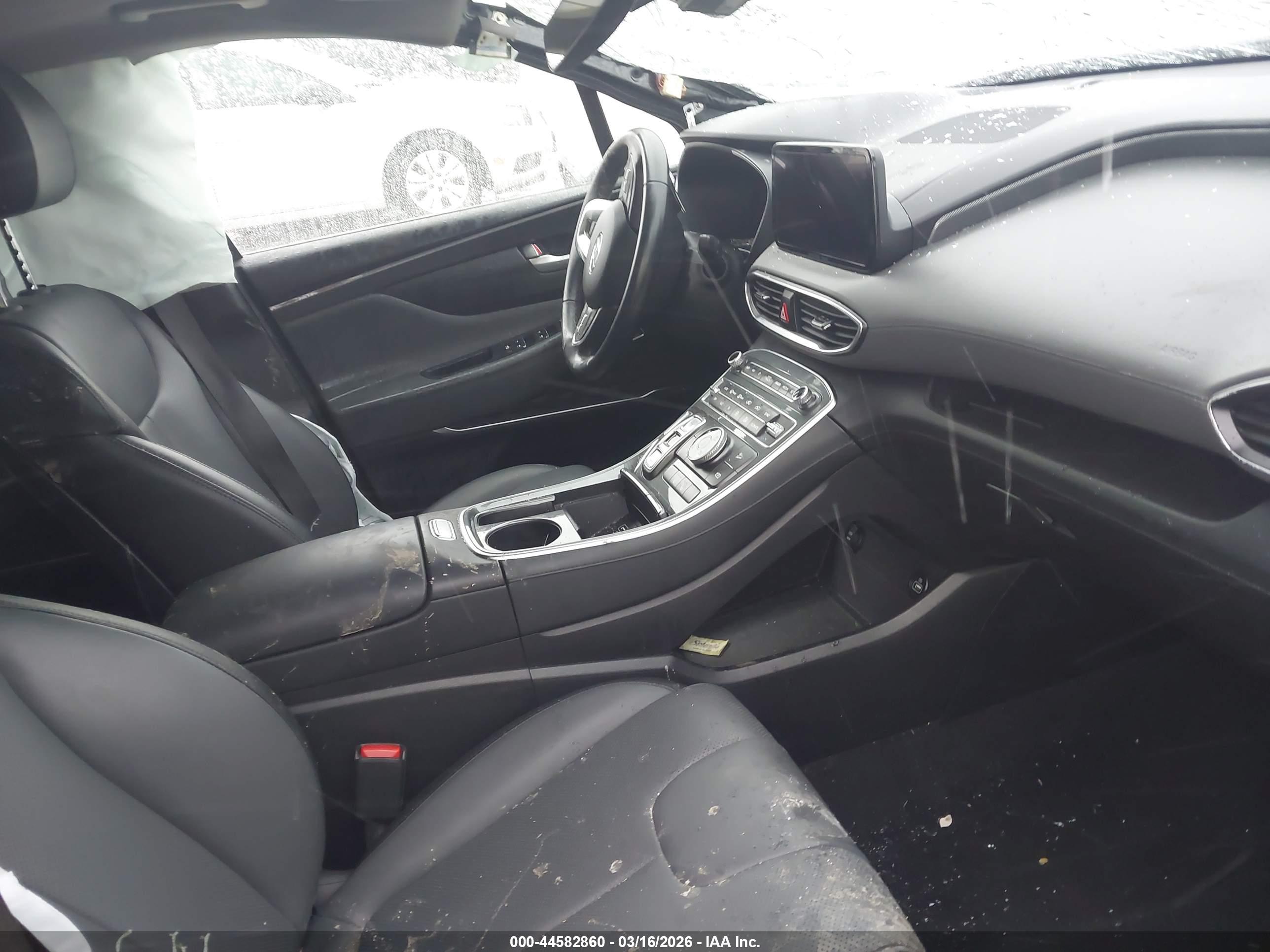 HYUNDAI SANTA image 5