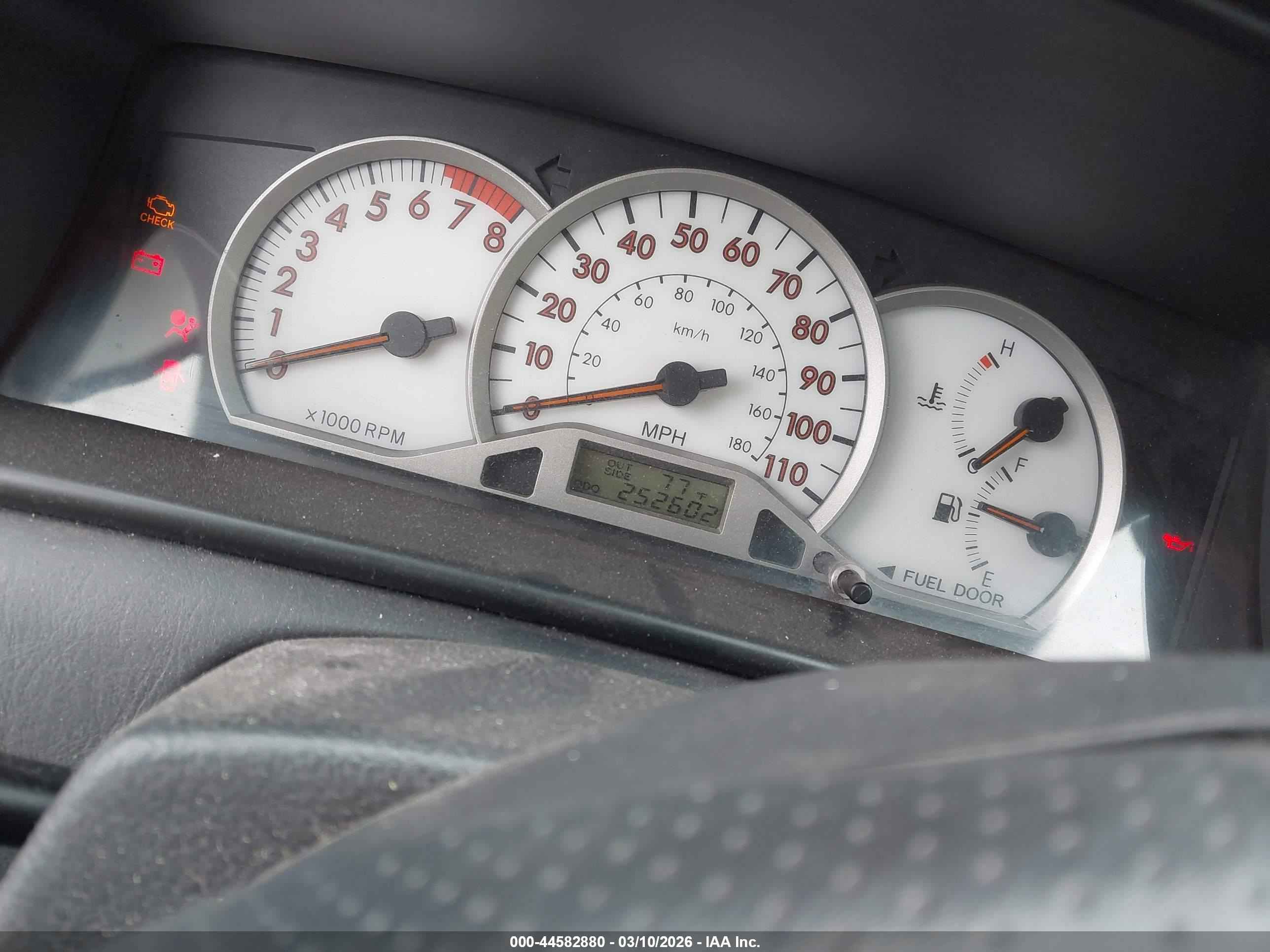 TOYOTA COROLLA image 7