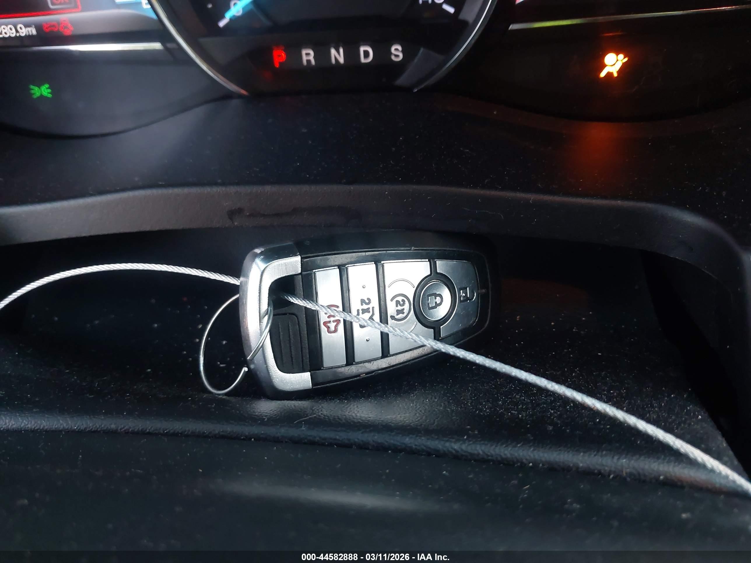 FORD EXPLORER image 11