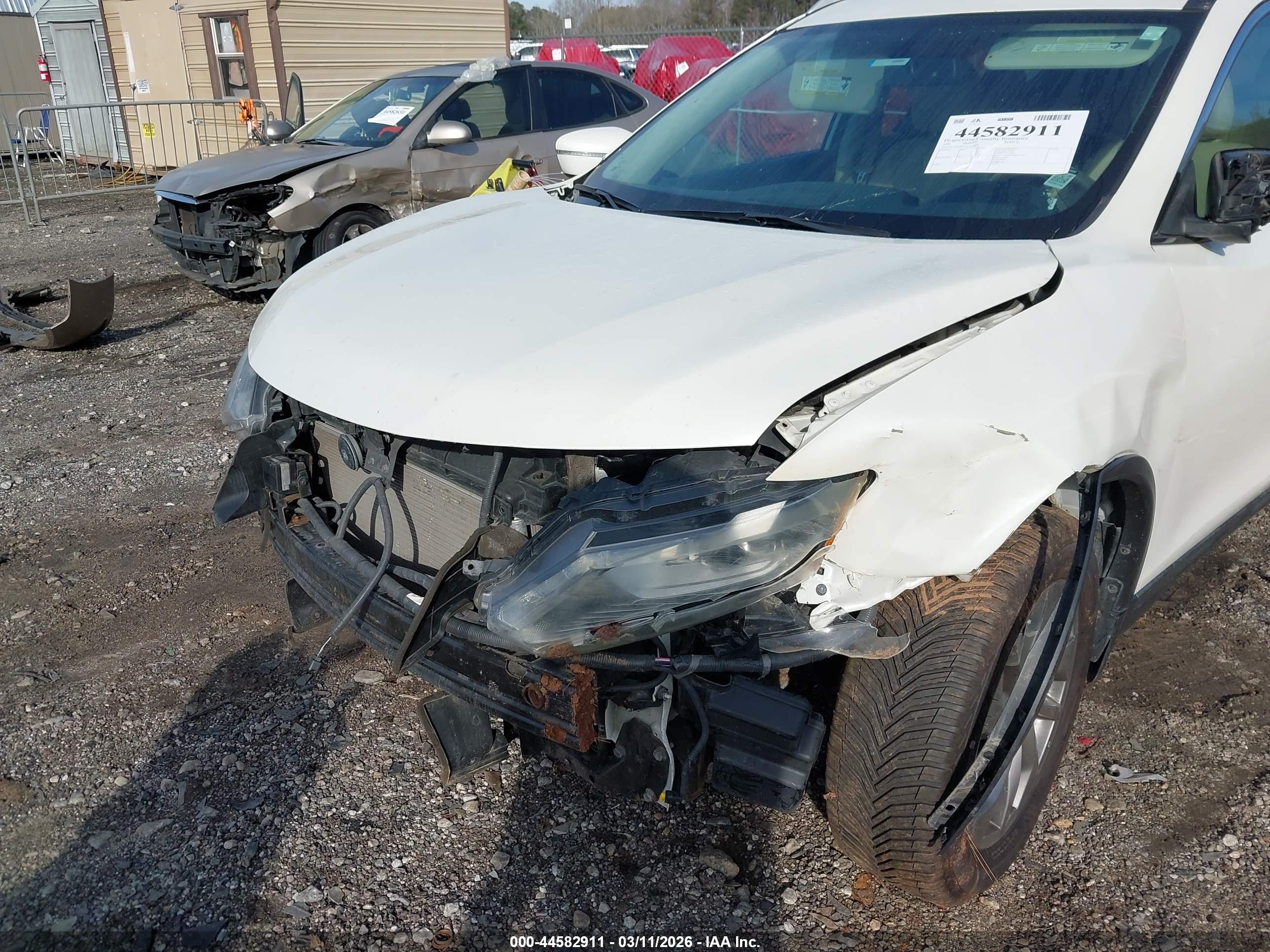NISSAN ROGUE image 6