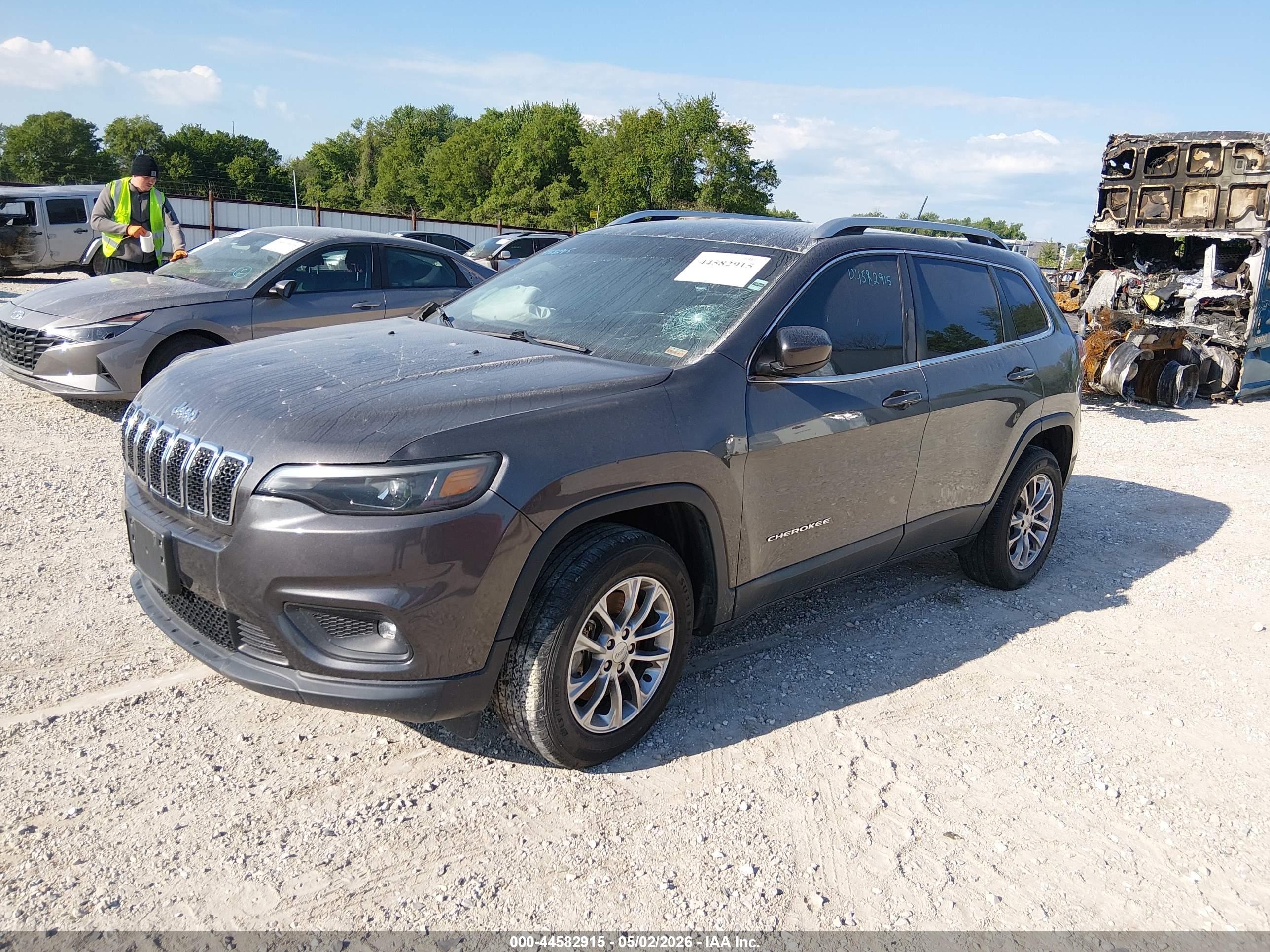 JEEP CHEROKEE image 2
