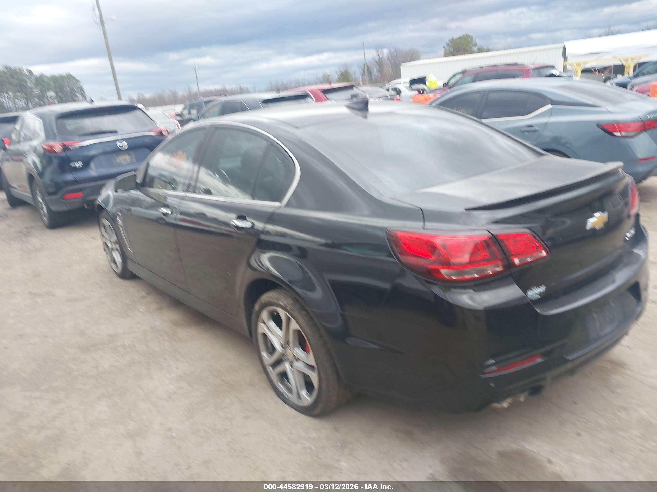 CHEVROLET SS image 3