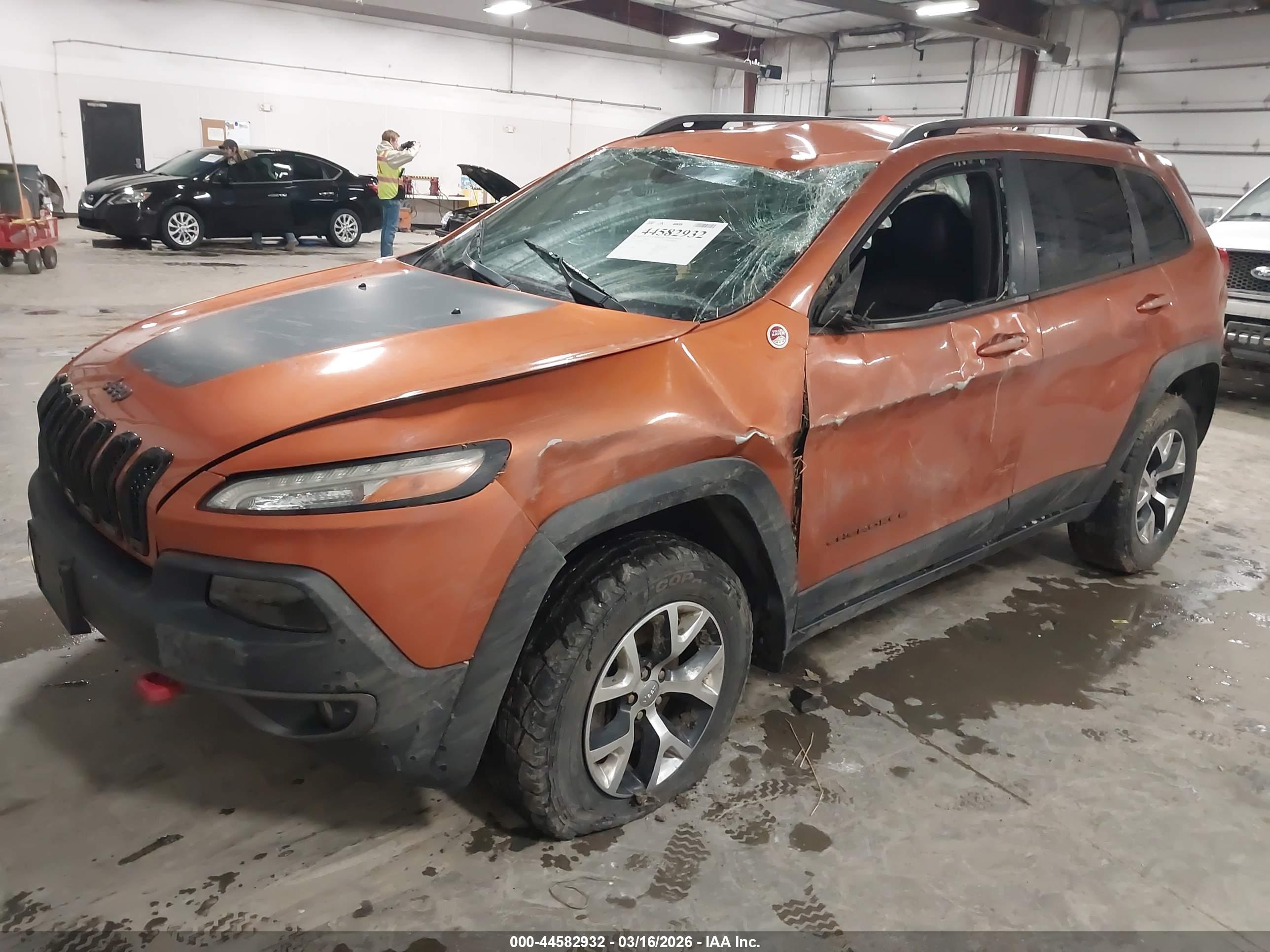 JEEP CHEROKEE image 2