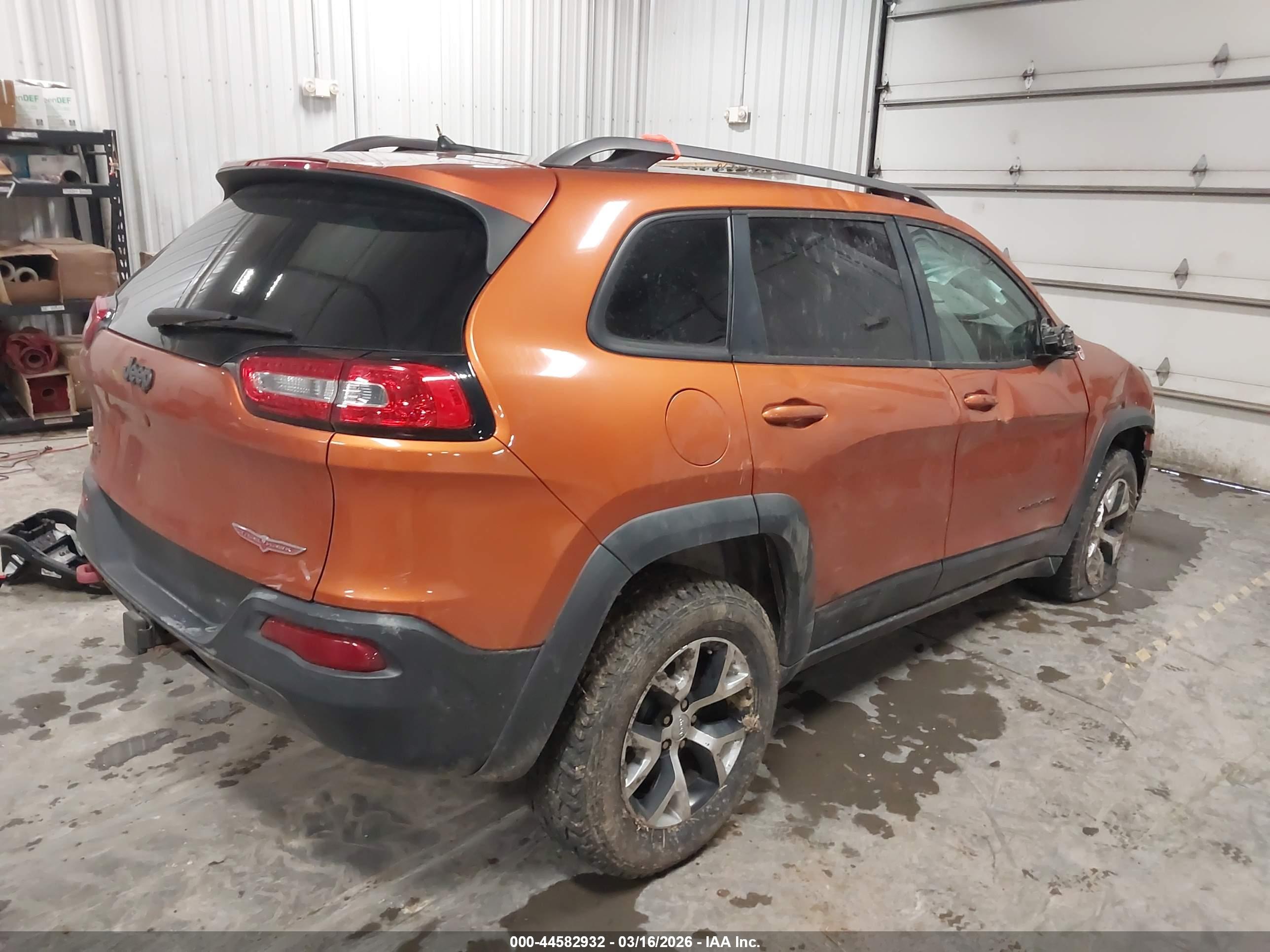 JEEP CHEROKEE image 4