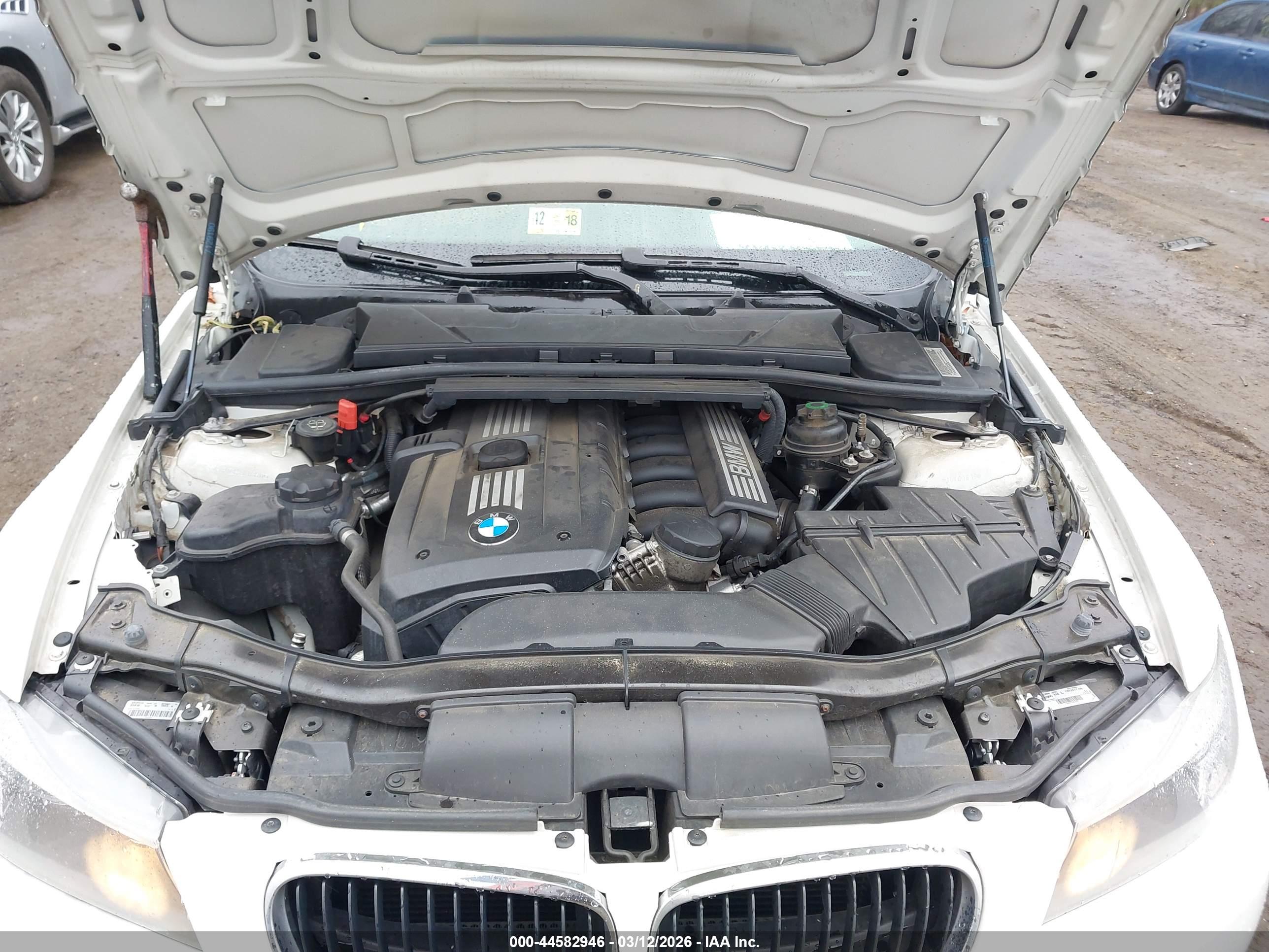 BMW 328I image 10