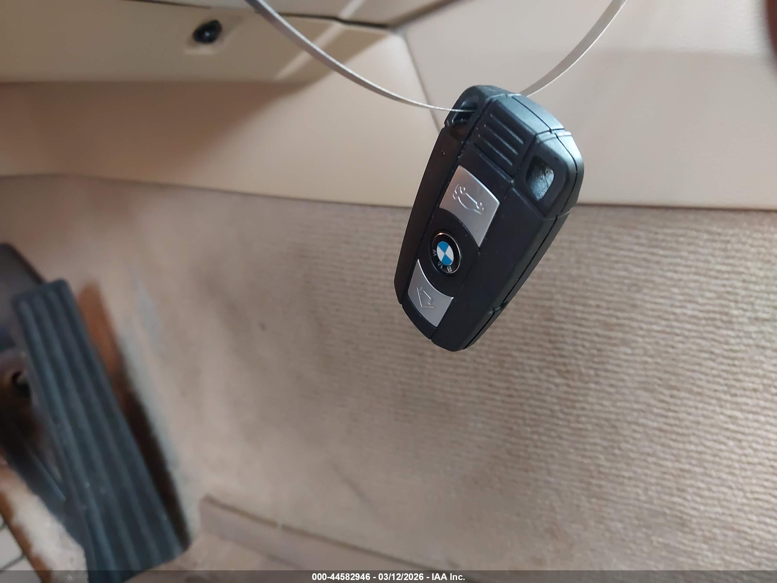 BMW 328I image 11