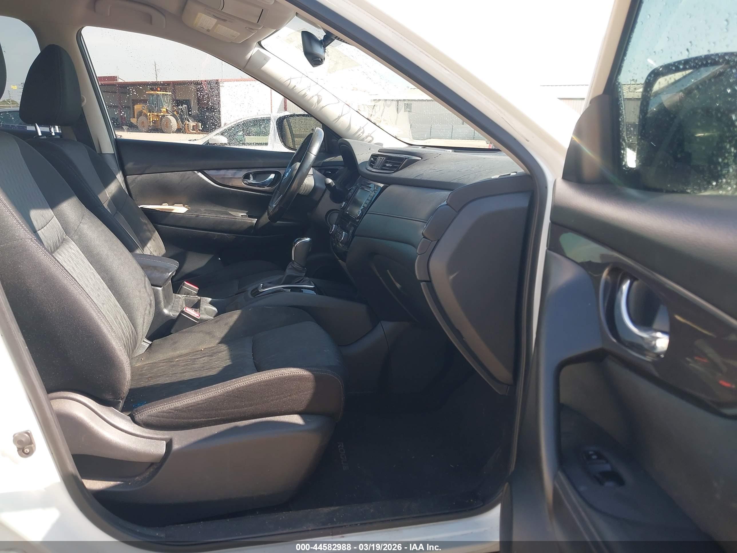 NISSAN ROGUE image 5
