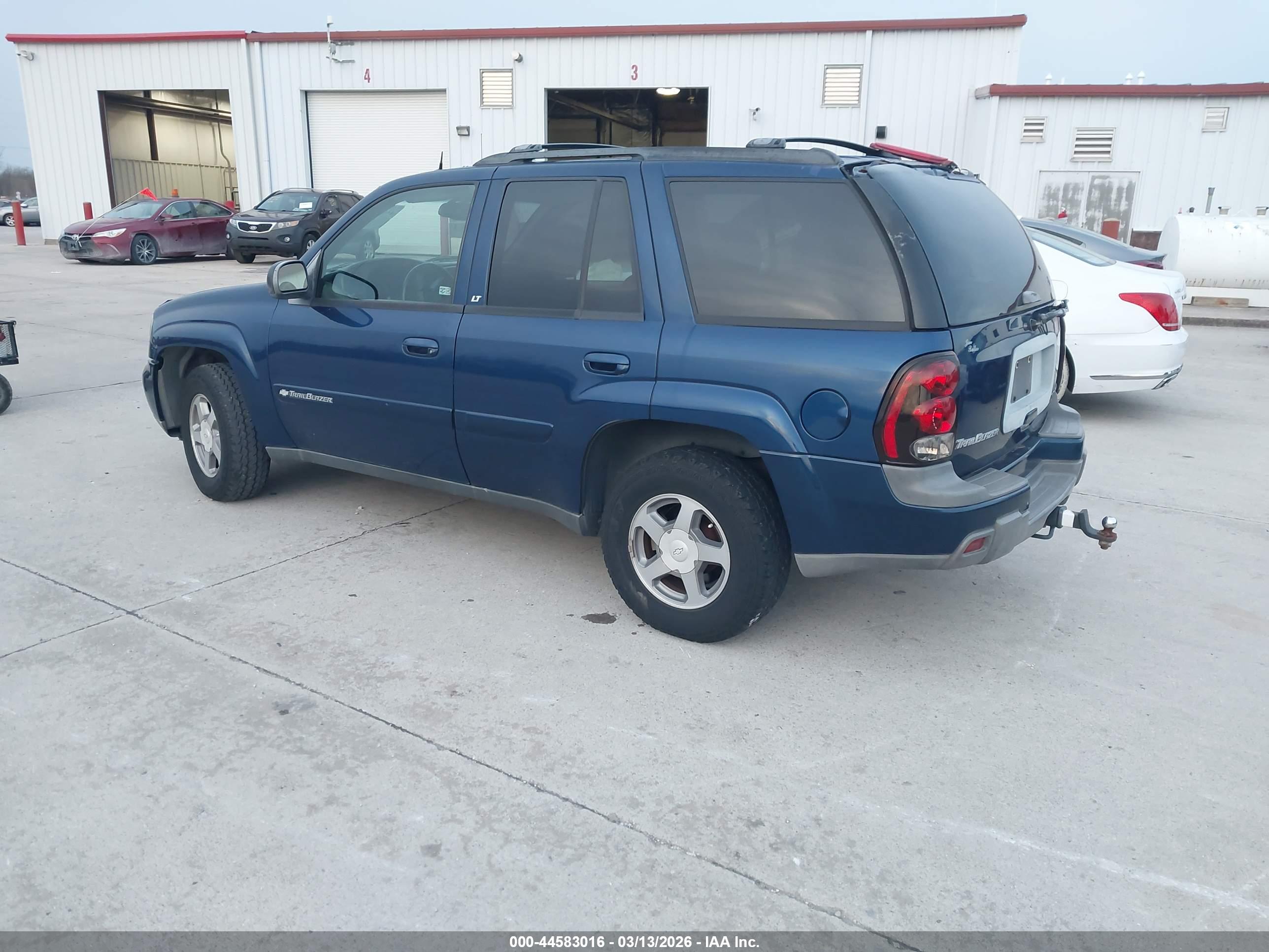 CHEVROLET TRAILBLAZER image 3