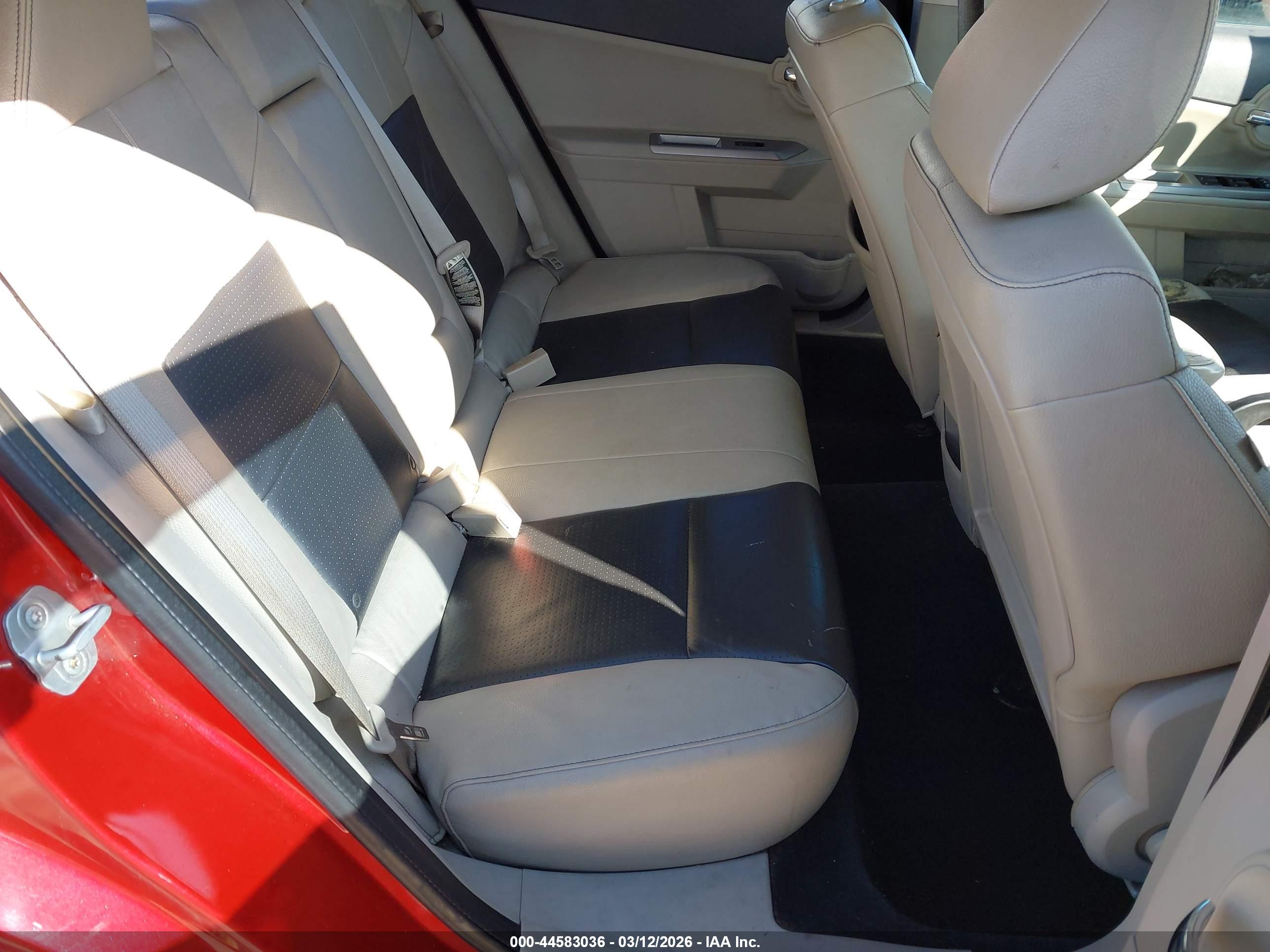 DODGE AVENGER image 8