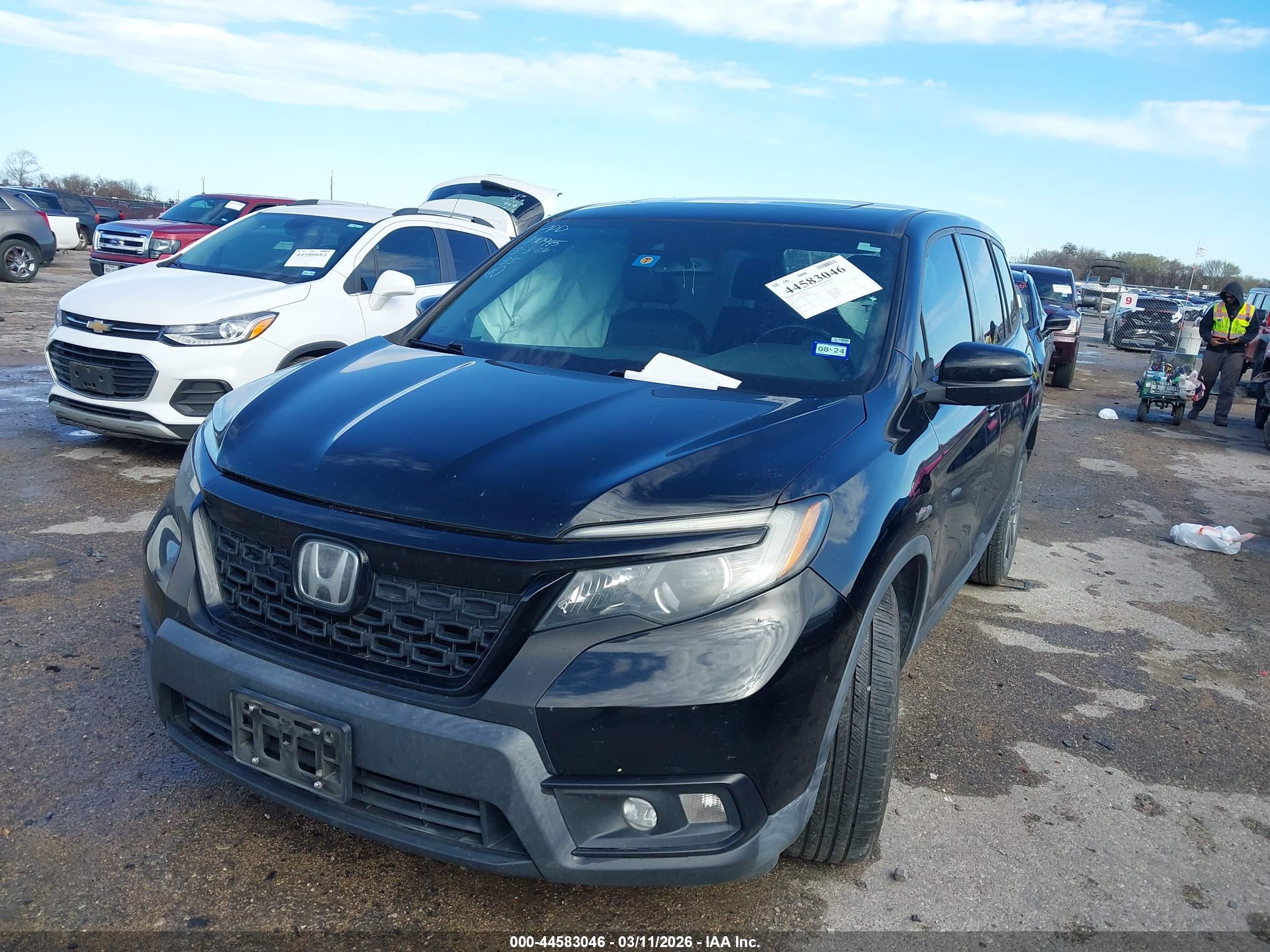 HONDA PASSPORT image 2