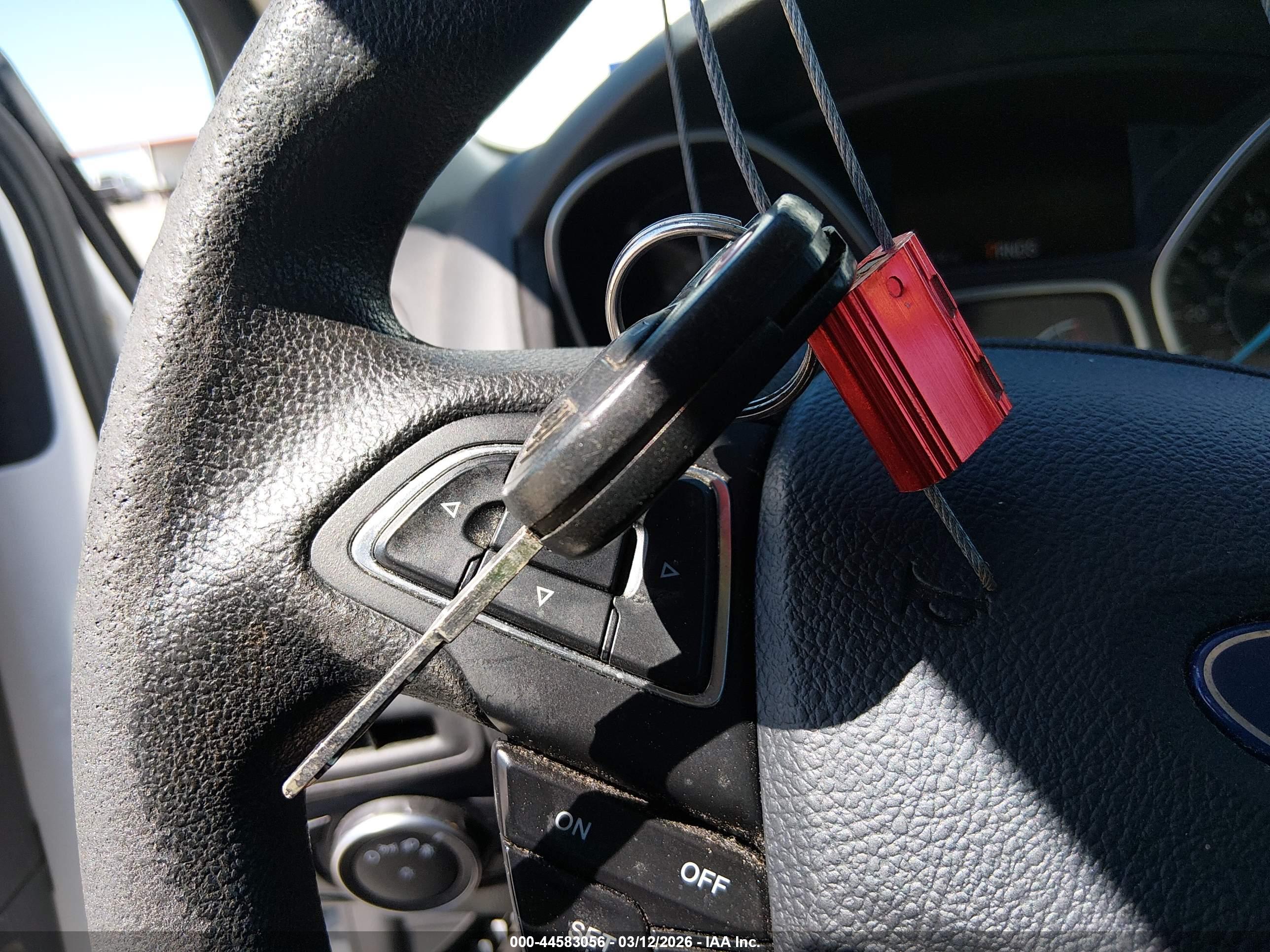 FORD FOCUS image 11