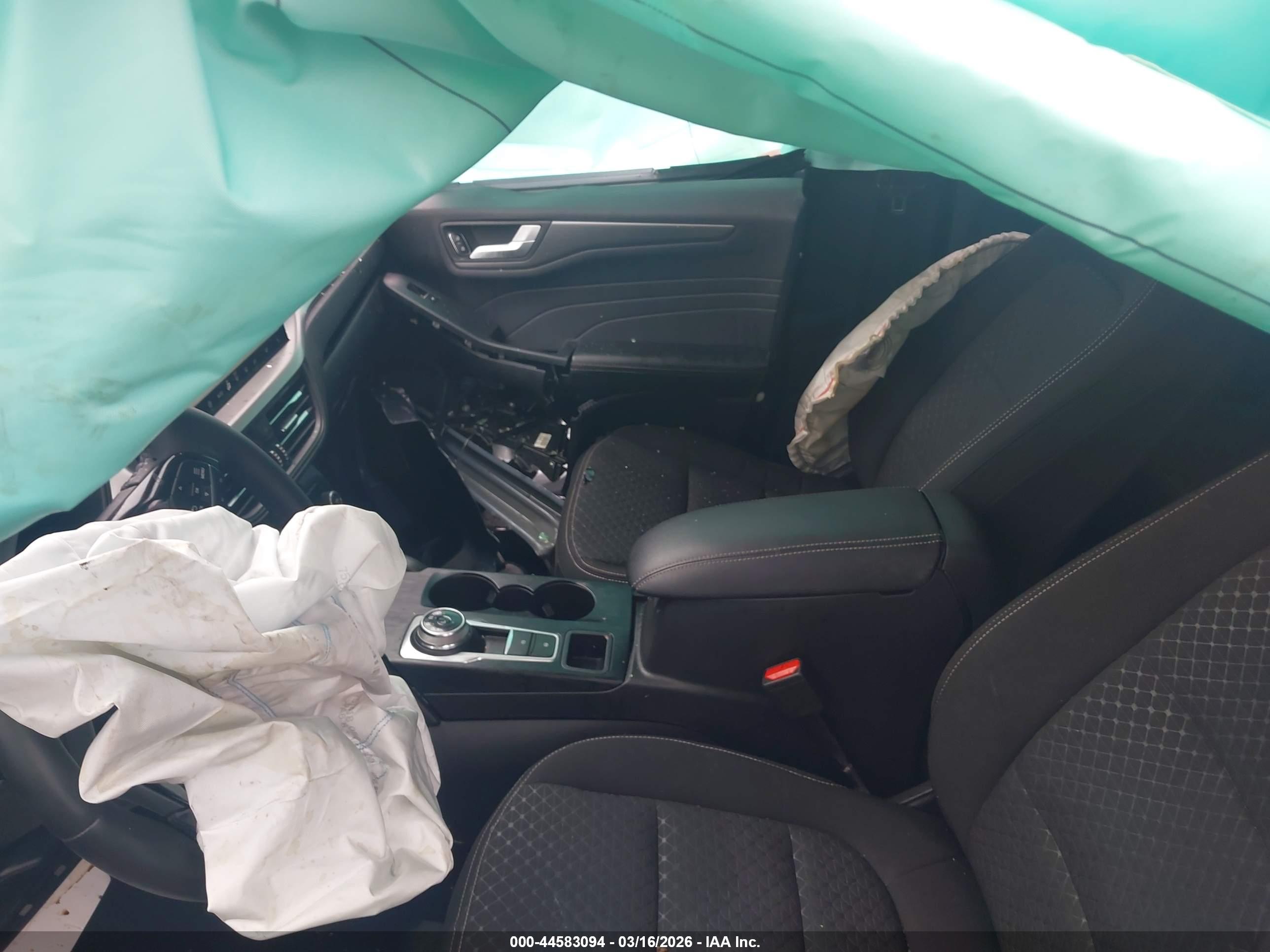 FORD ESCAPE image 5