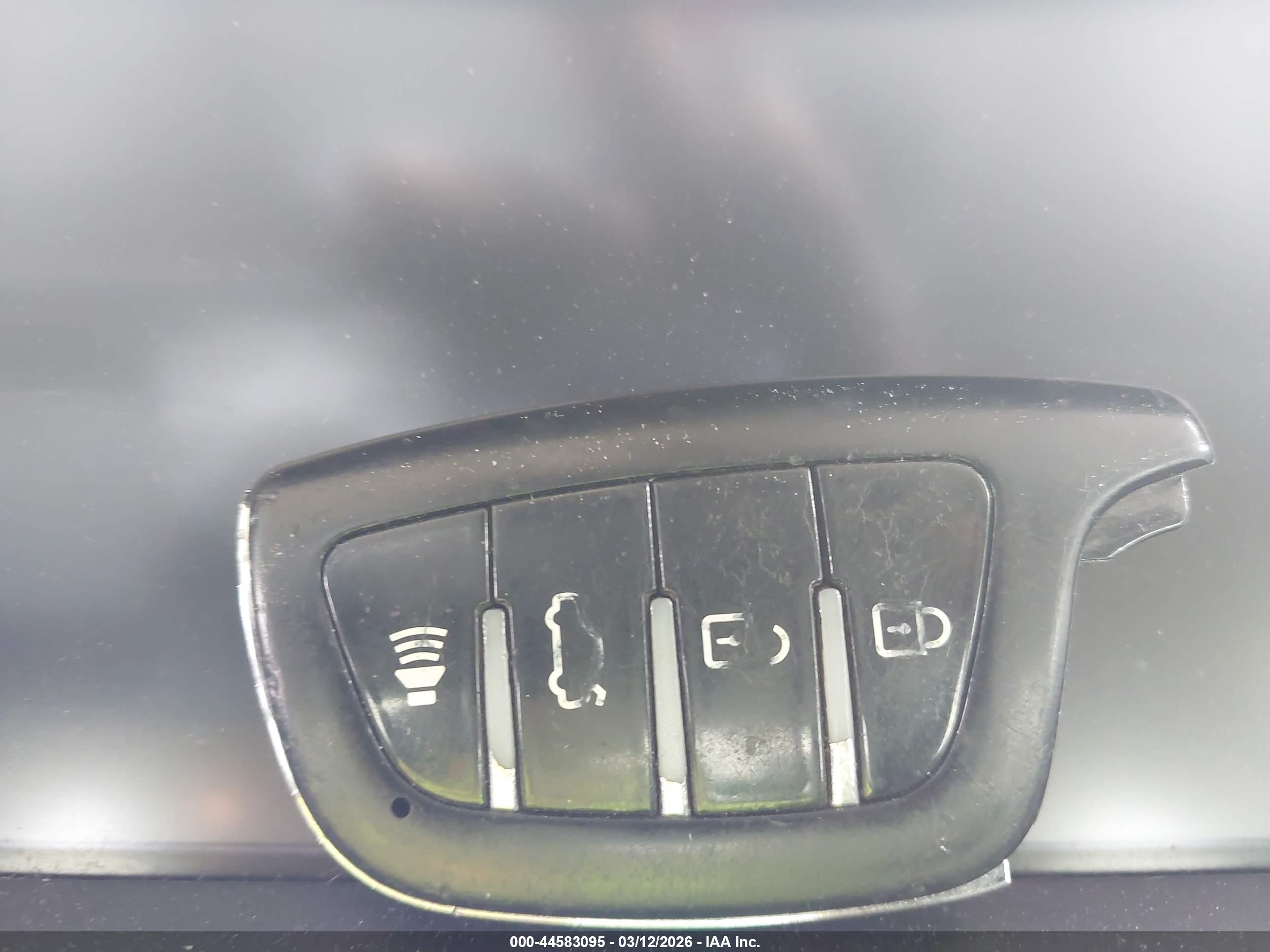 INFINITI Q50 image 11