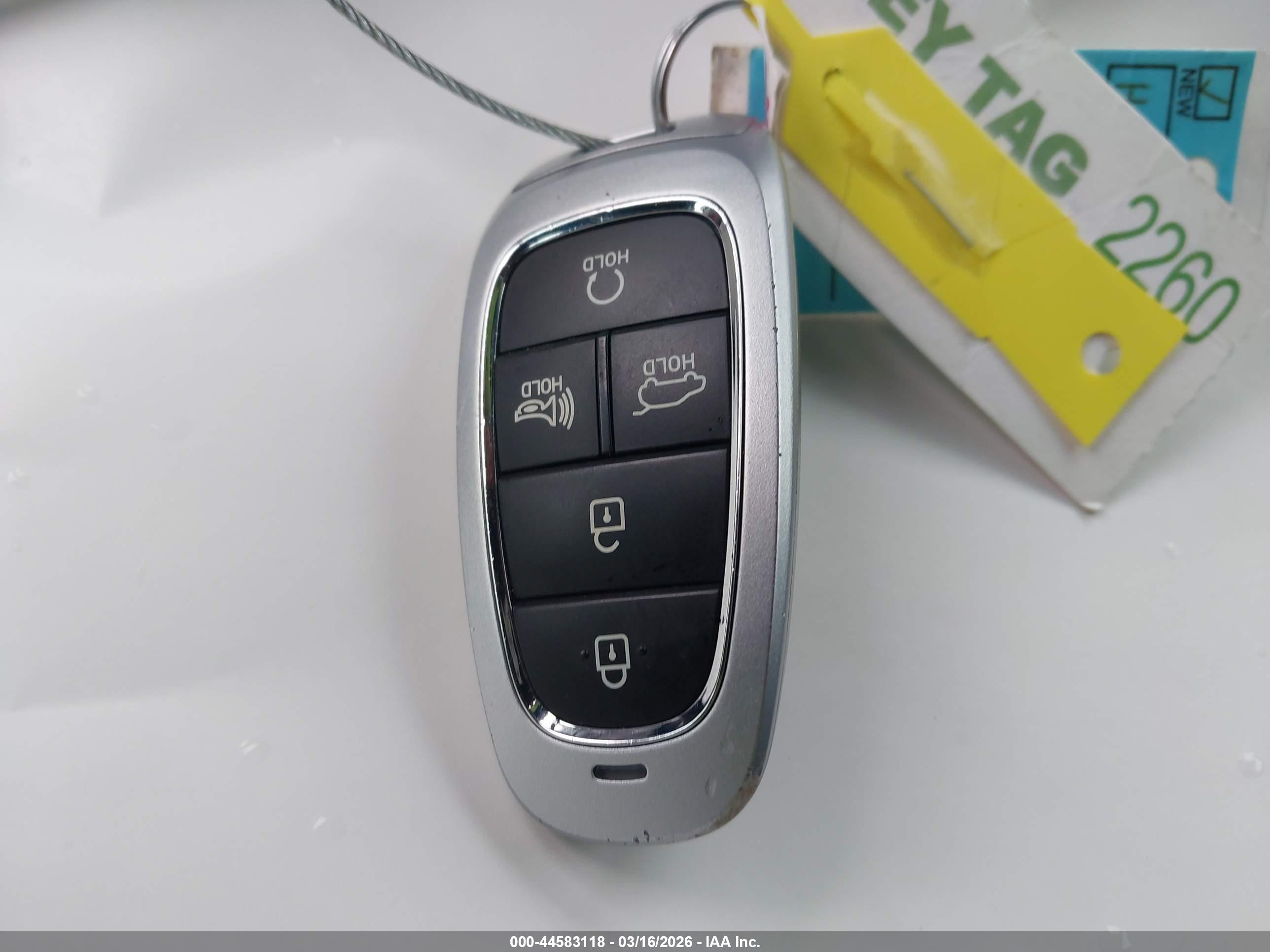 HYUNDAI TUCSON image 11
