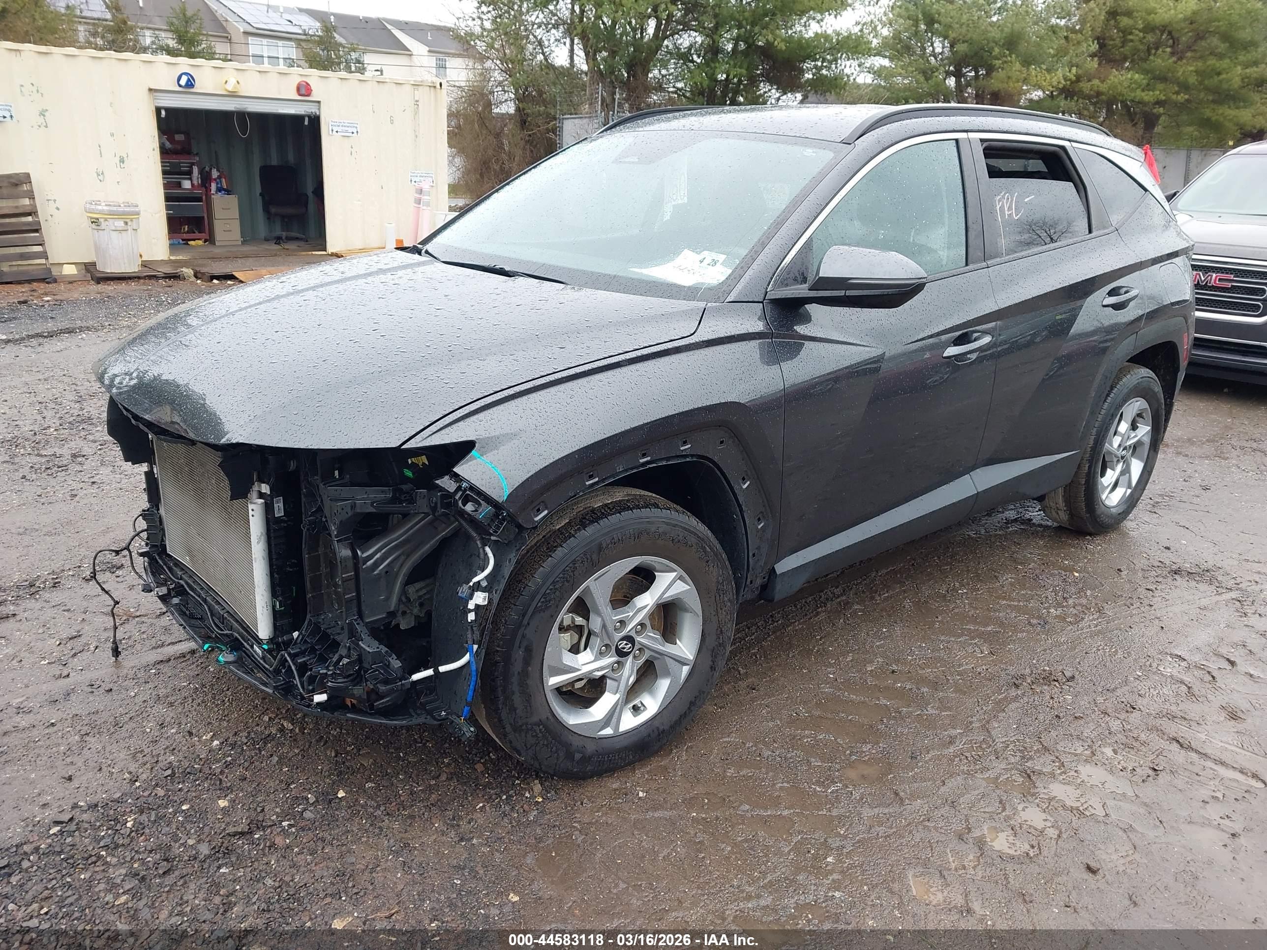 HYUNDAI TUCSON image 2