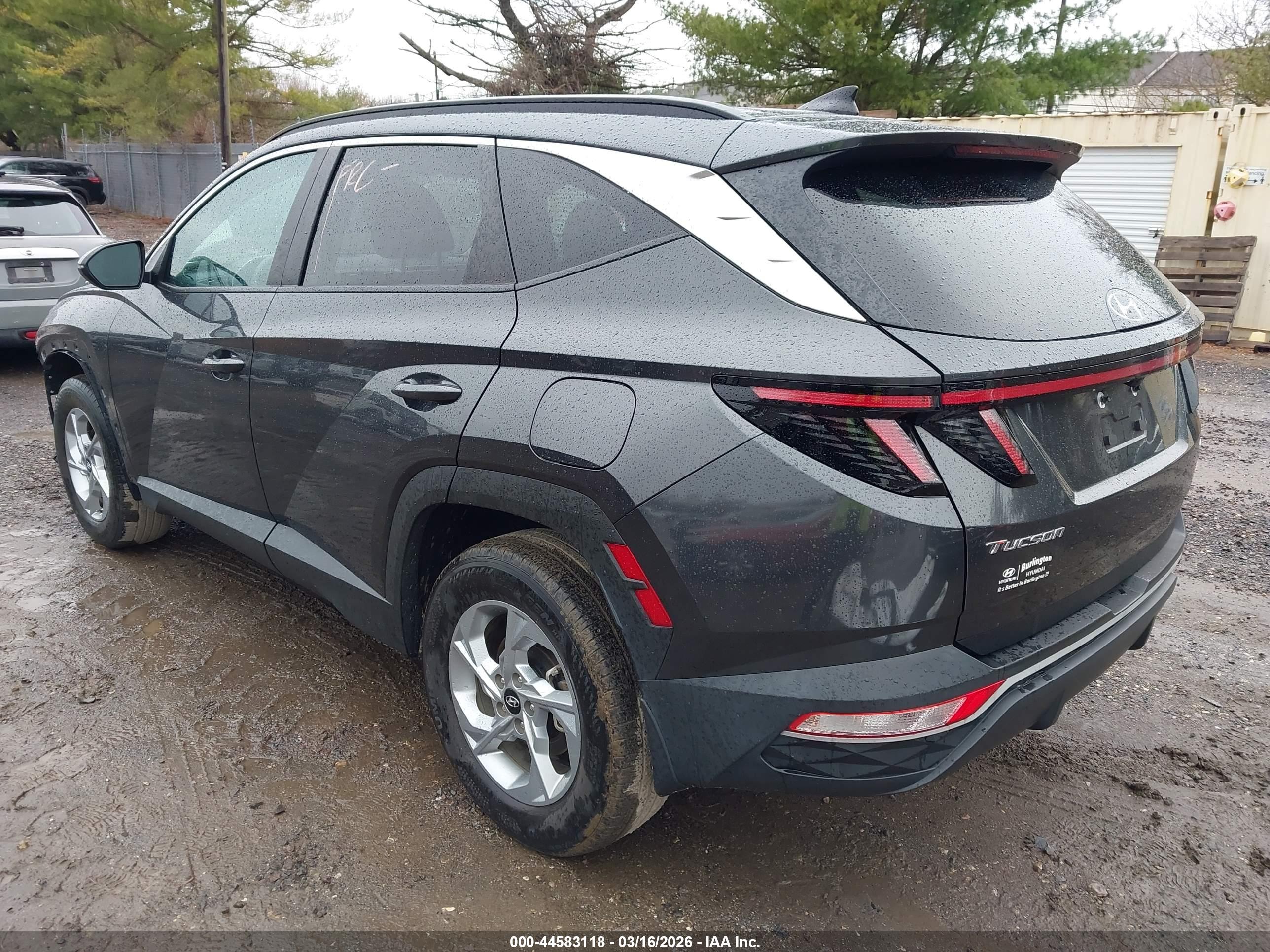HYUNDAI TUCSON image 3