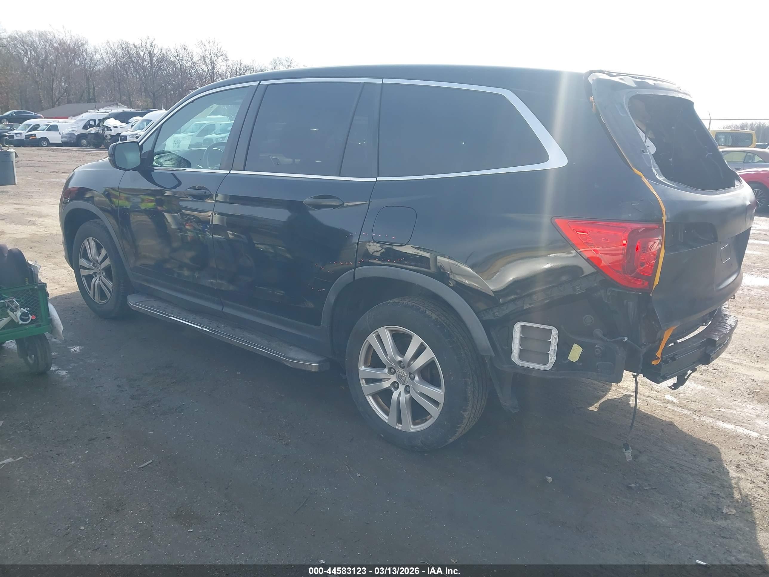 HONDA PILOT image 3