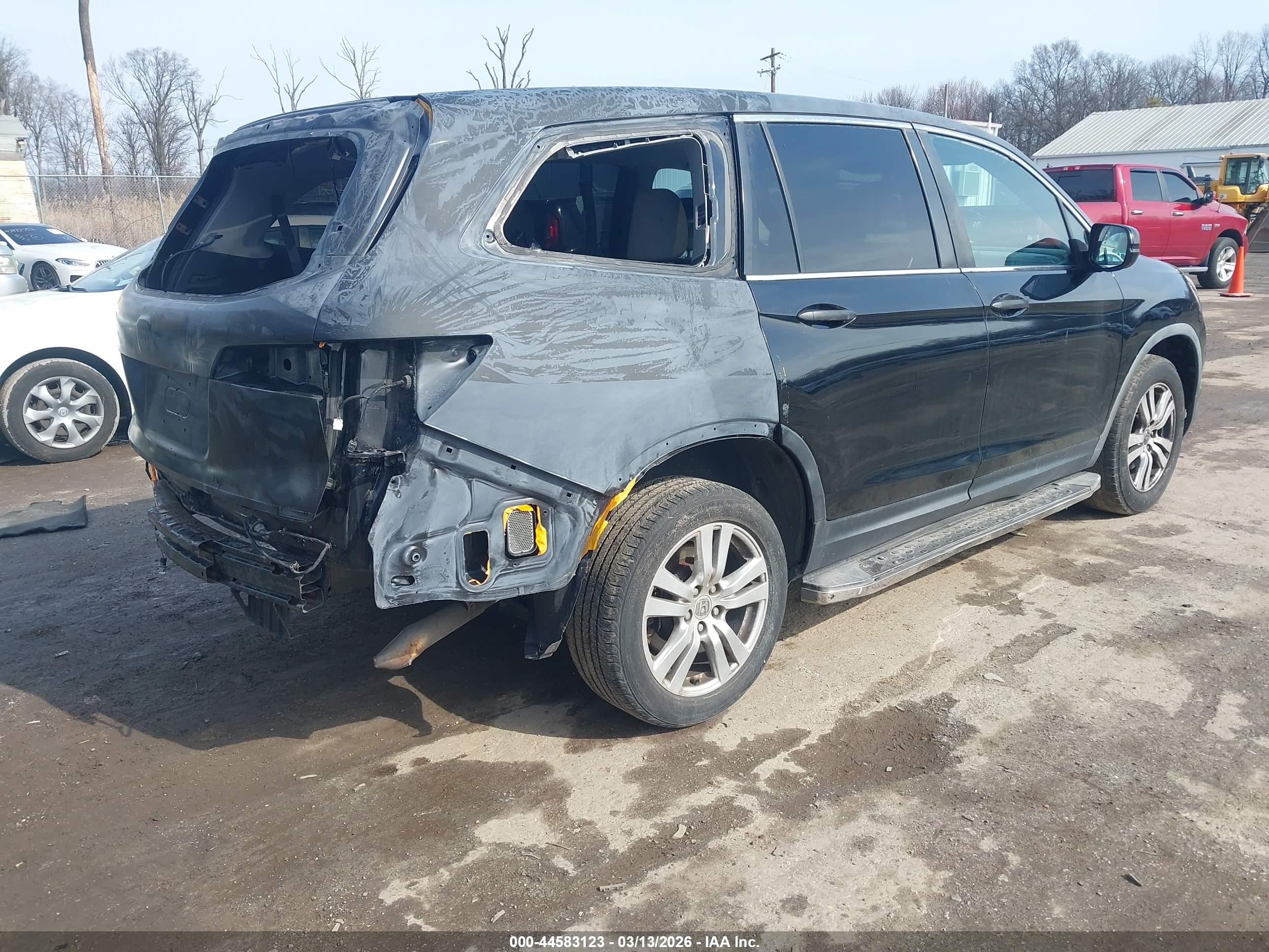 HONDA PILOT image 4