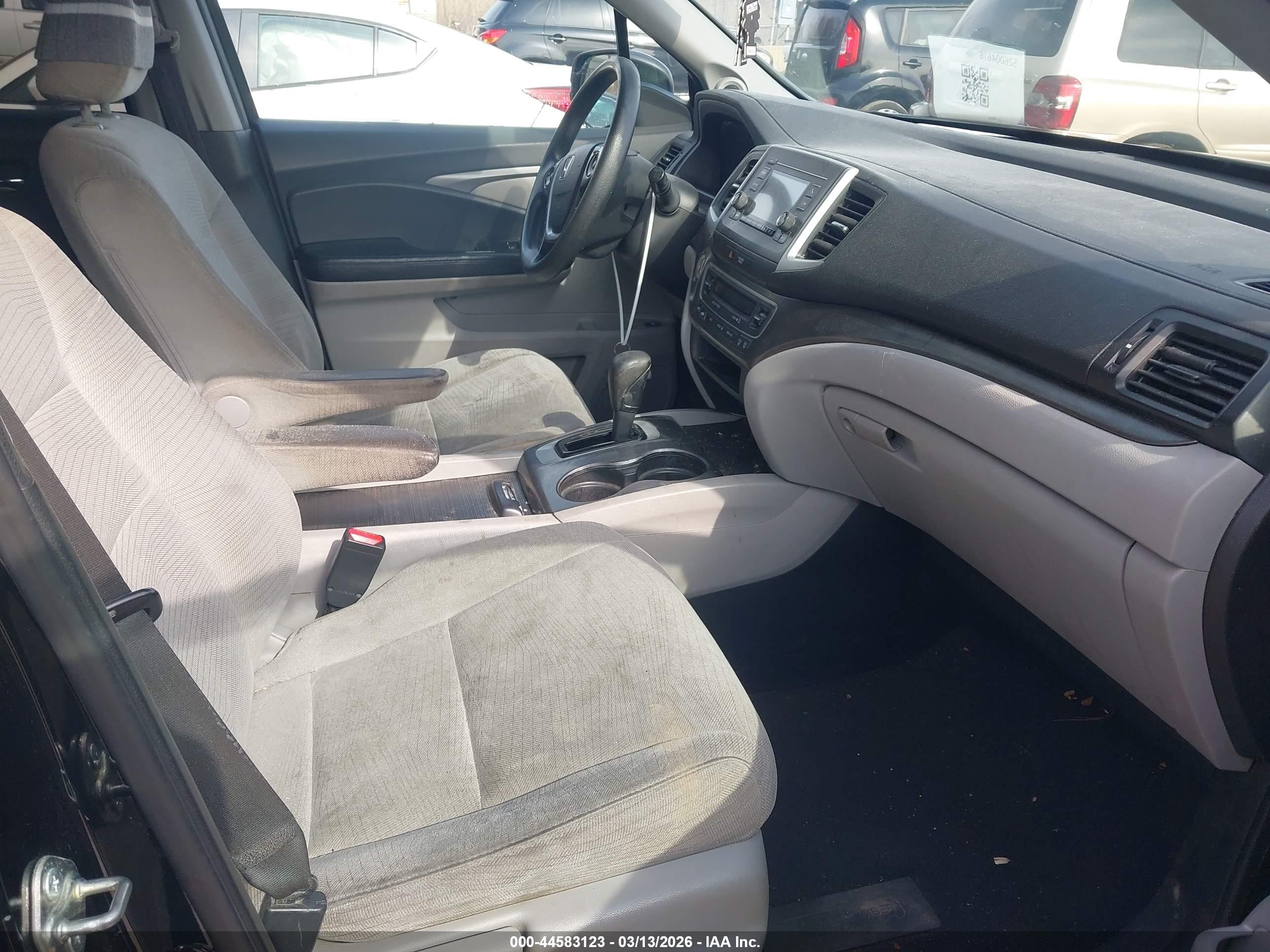 HONDA PILOT image 5