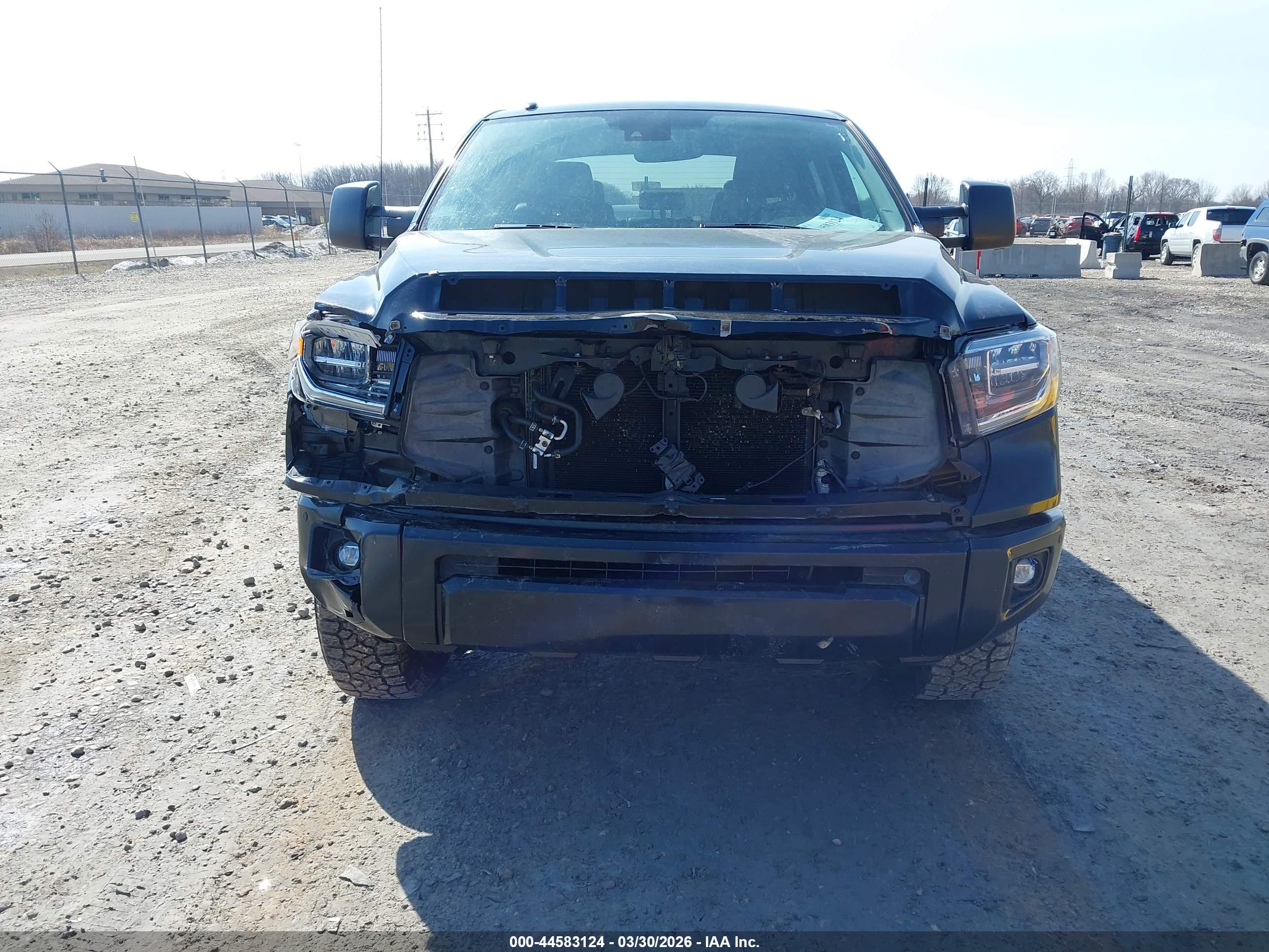 TOYOTA TUNDRA image 6