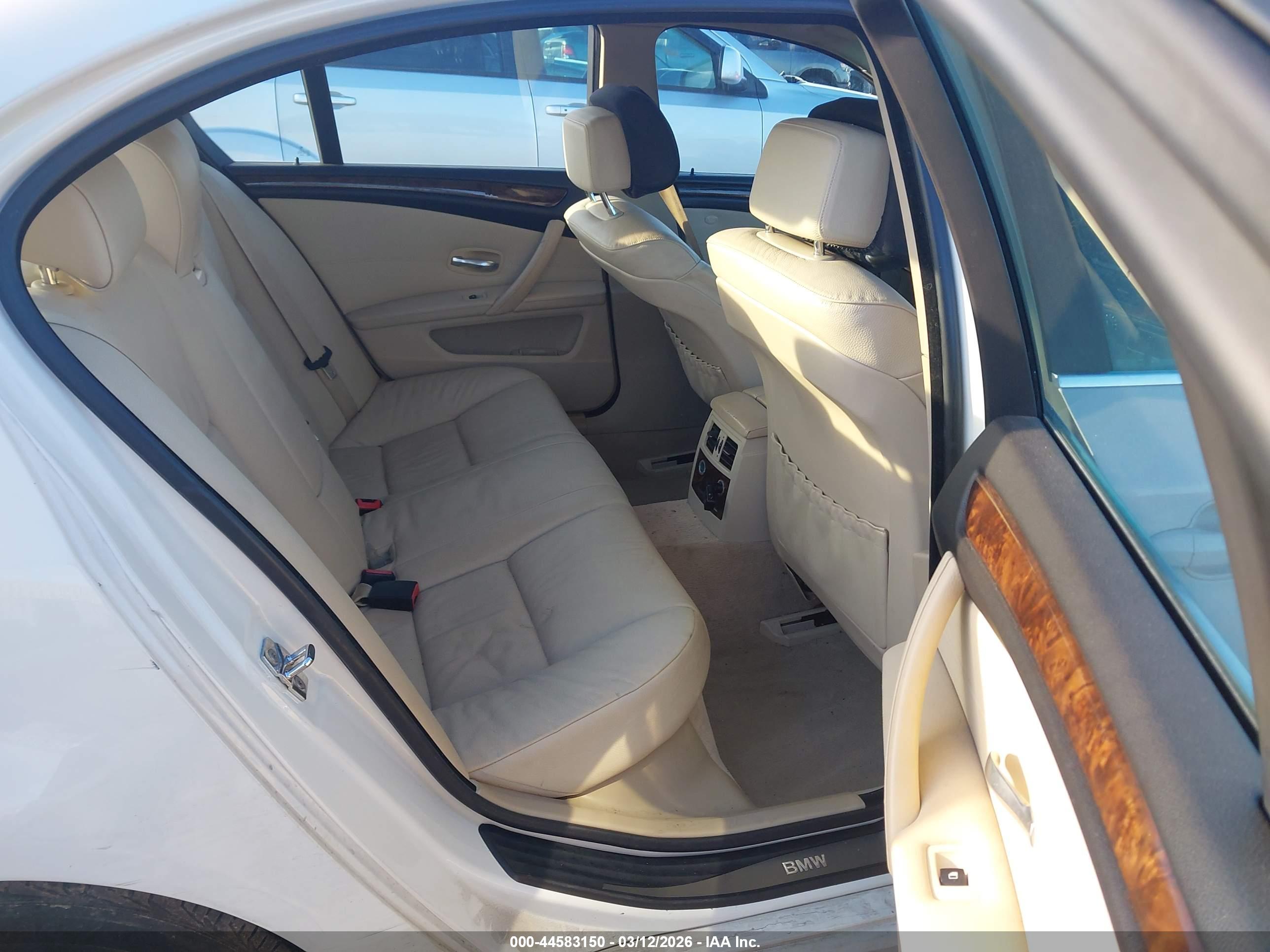 BMW 535I image 8
