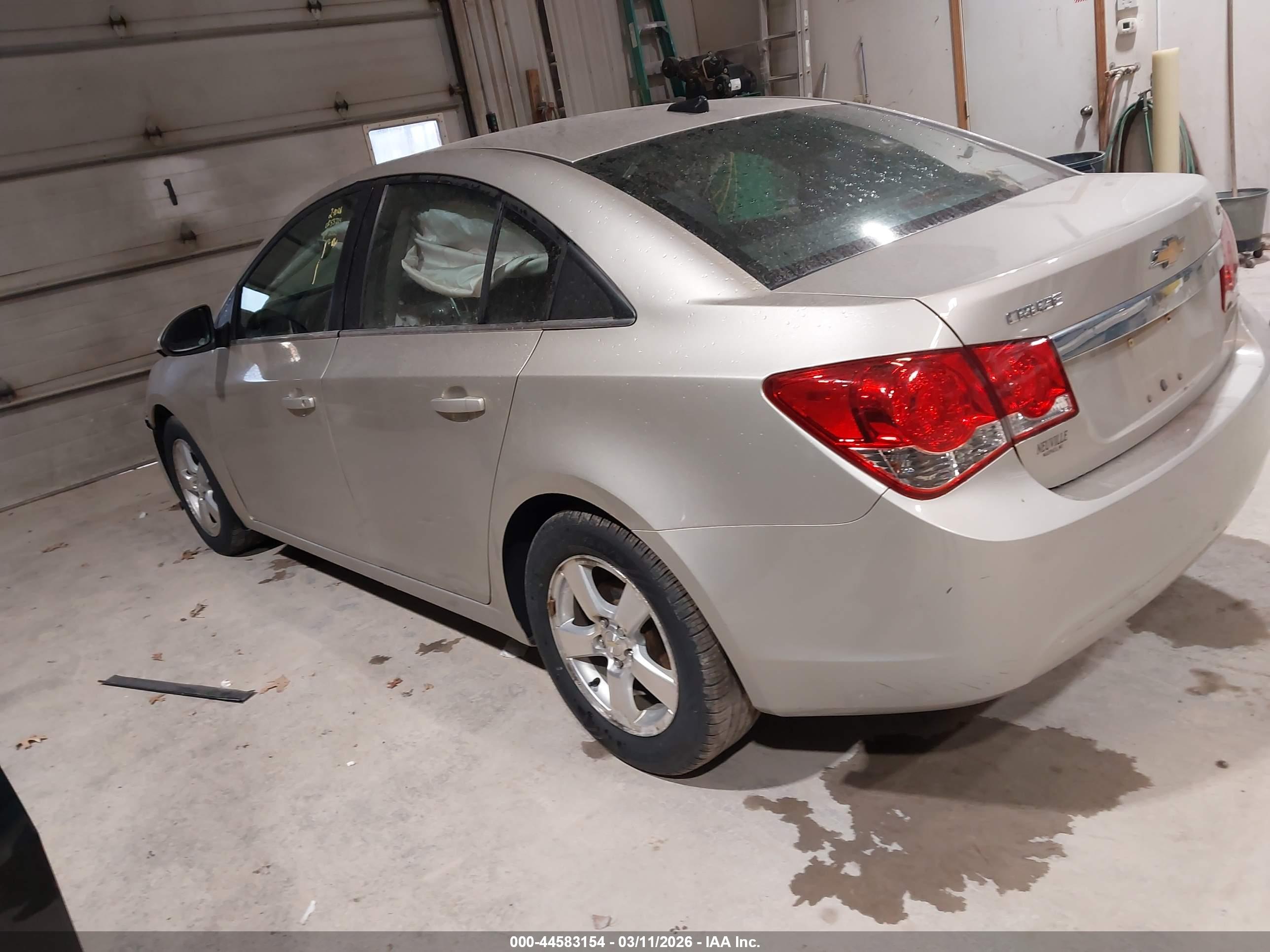 CHEVROLET CRUZE image 3