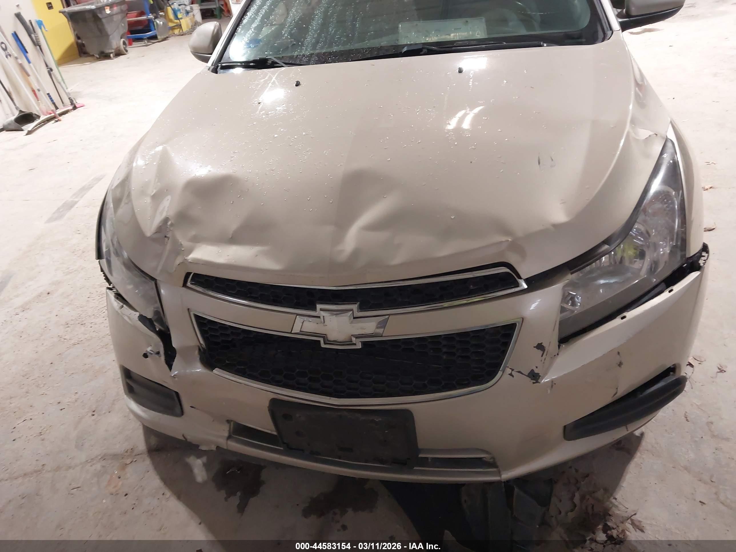 CHEVROLET CRUZE image 6